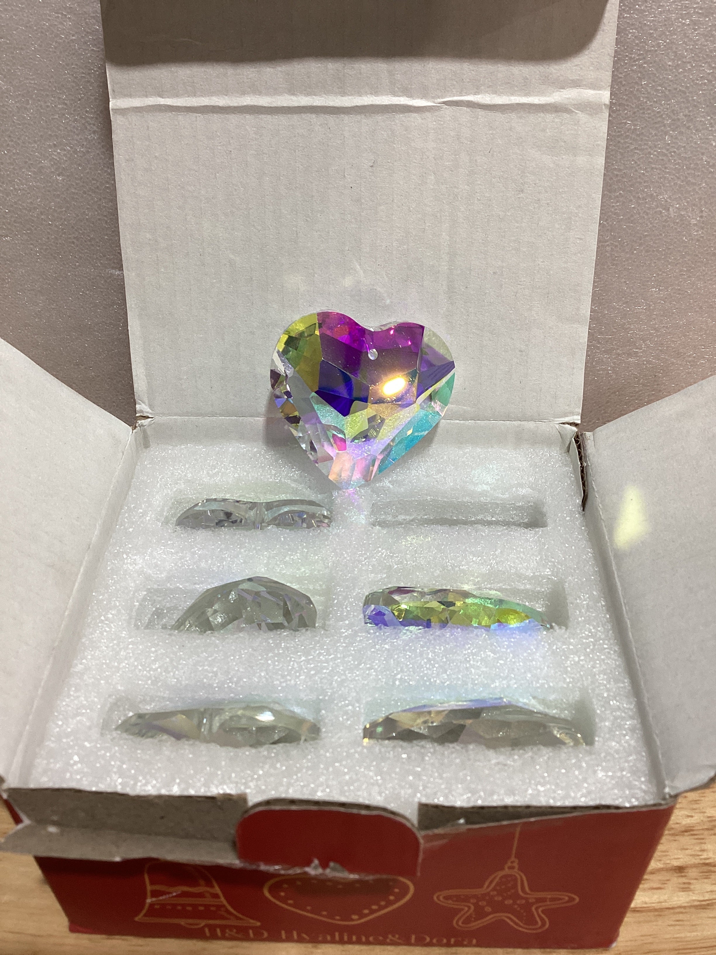 HDCRYSTALGIFTS 6 piezas de 1.969 in de cristal de prisma de corazón atrapasoles ventana atrapasoles cristales colgantes decoraciones arco iris fabricante colgante adornos de vidrio para el día de San Valentín/Día de Galentinos