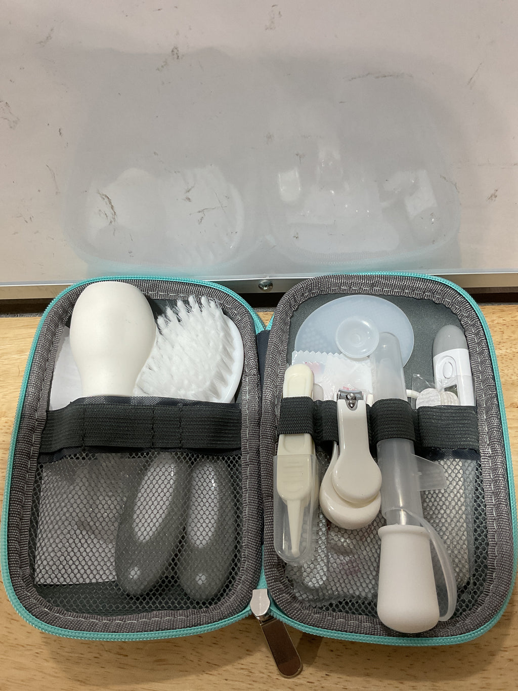 Kit de Cuidado e Higiene para Bebé - 24 Piezas