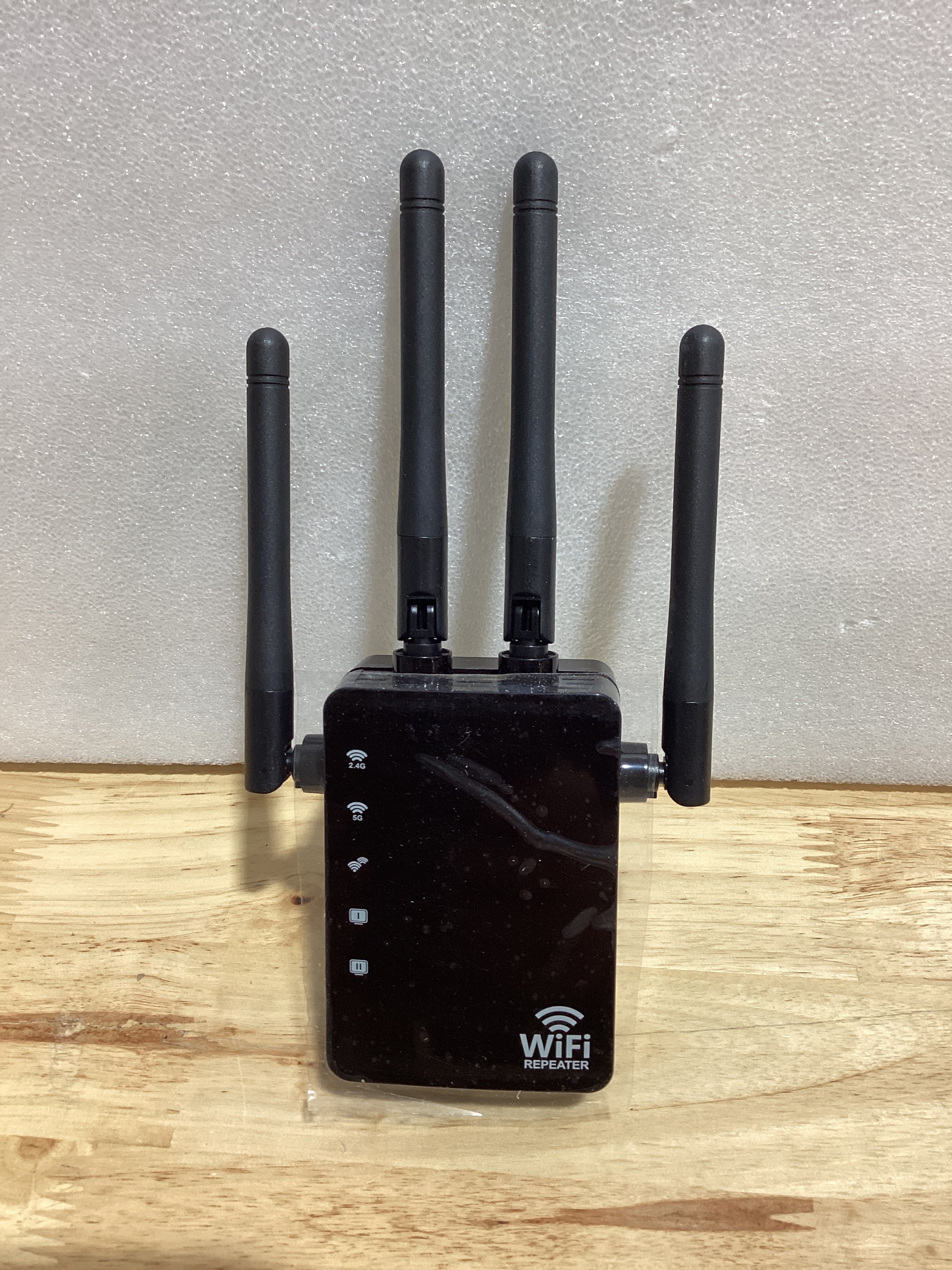 WiFi Repeater con Puerto Ethernet – Amplificador de Señal Inalámbrica
