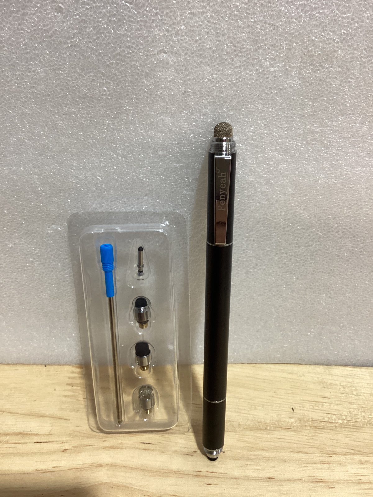 Lápiz Táctil Penyeah 4 en 1 — Alta Precisión para Tablets, iPhone, iPad y Laptops, Negro, 4 Puntas de Repuesto