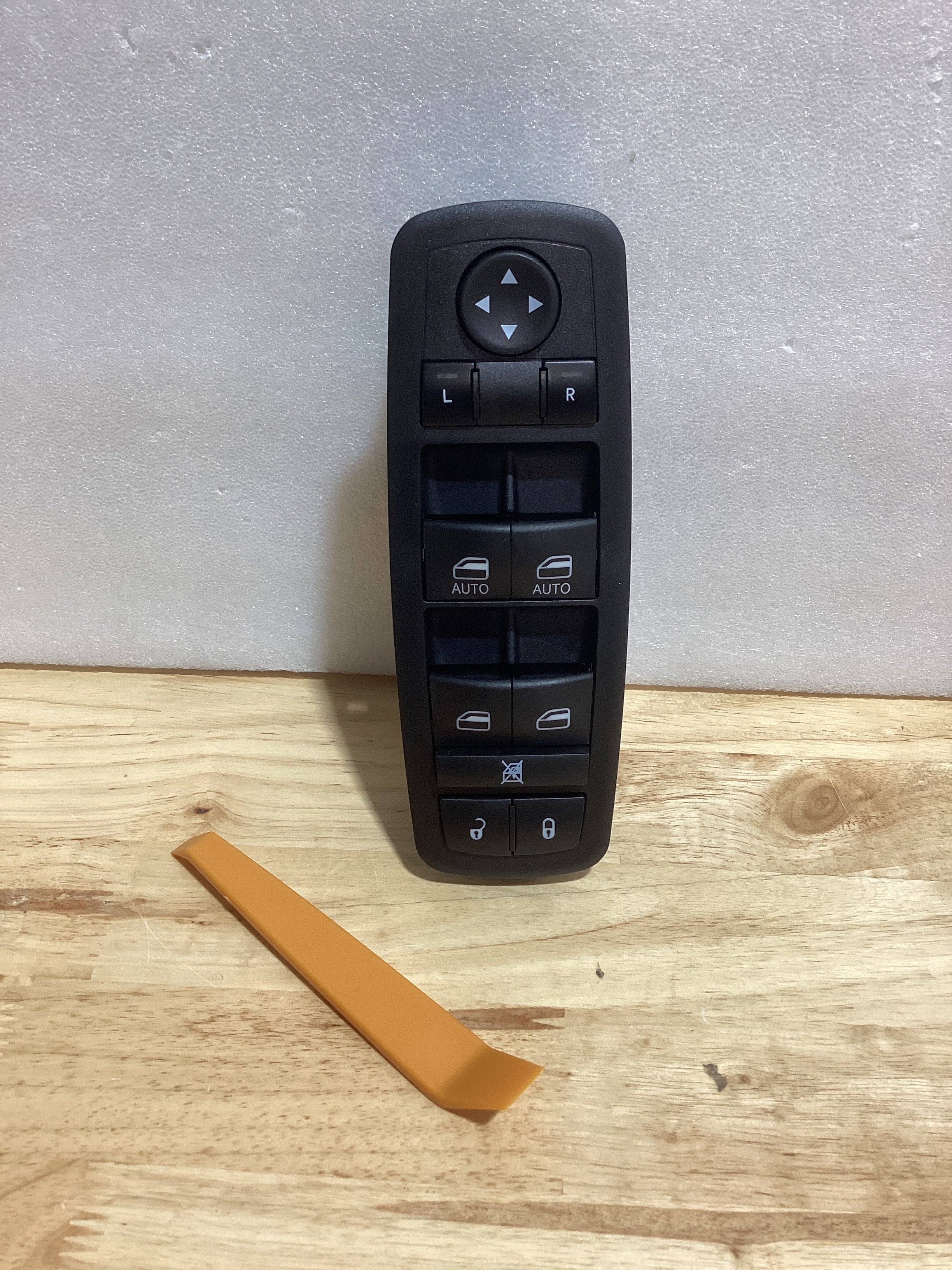 Switch de Ventana Eléctrica ZAPOSTS – Lado Conductor | Dodge Grand Caravan 2012-2015, Chrysler Town & Country, Ram 1500-3500