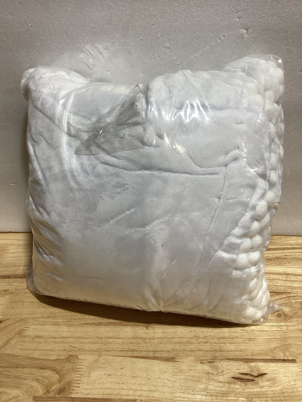 Manta Fleece PAVILIA 60x80" | Blanca con Borlas Pom Pom | Suave y Acogedora | Para Sofá, Cama y Todas las Temporadas