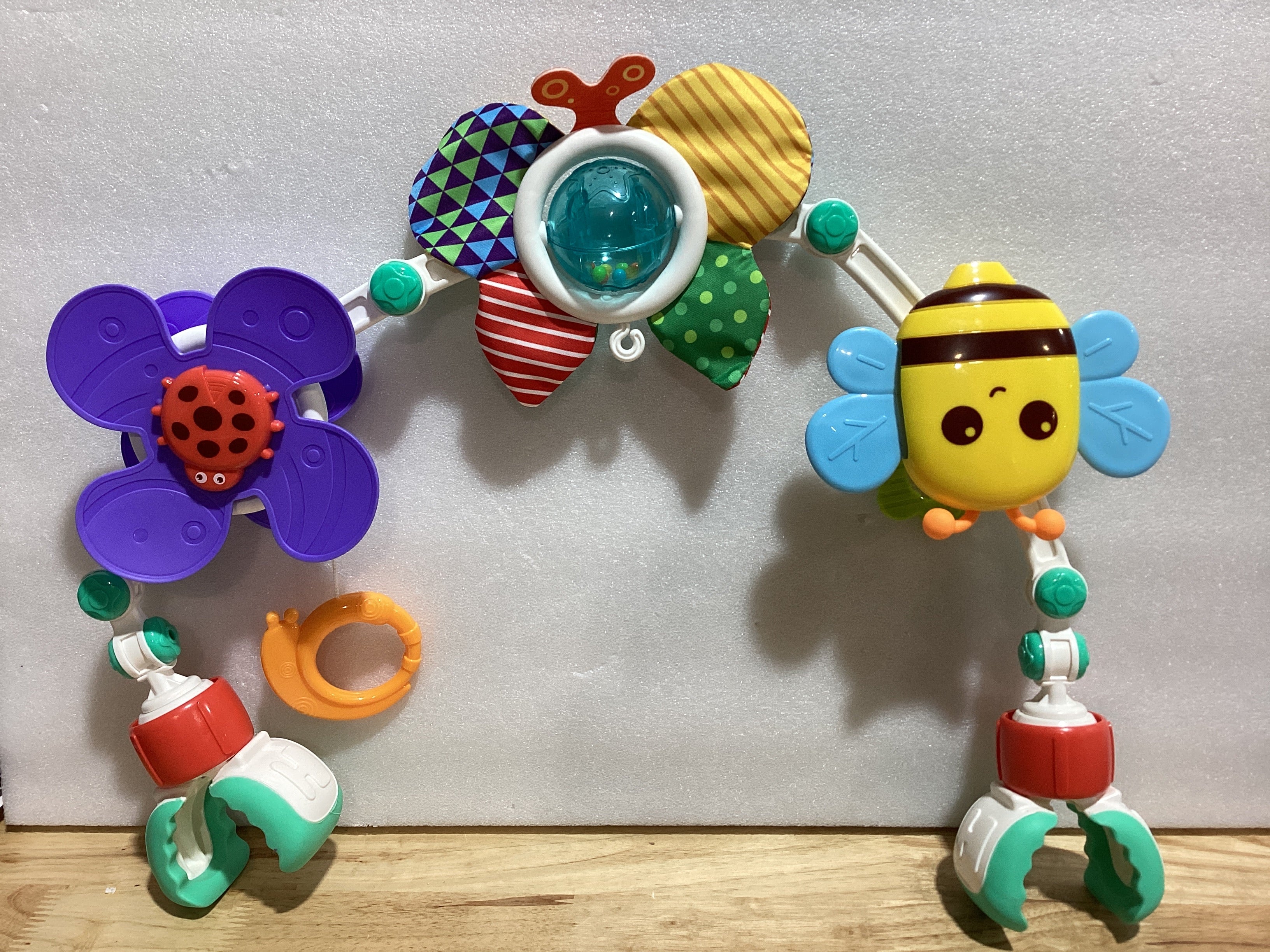 Arco Musical para Carriola de Bebé, Juguetes de Asiento de Coche para Viajes, Arco de Juego para Bebé Accesorio para Cuna, Móvil para Cuna, Barra de Actividad de Carriola para Bebés Infantes