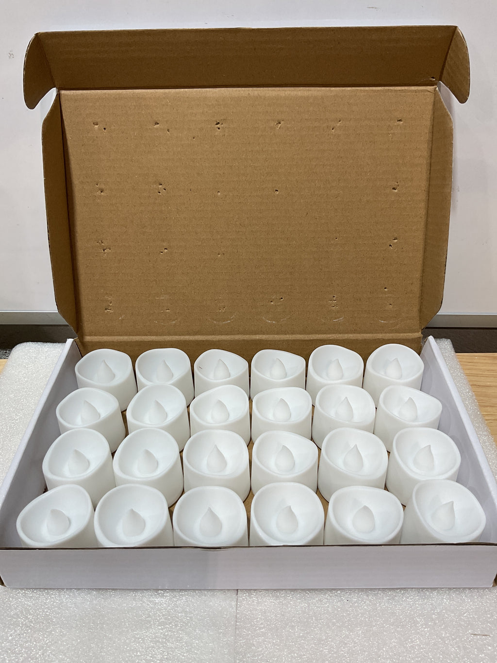 Velas LED Sin Llama Homemory – Set 24 Piezas a Batería con Efecto Parpadeo 200+ Horas