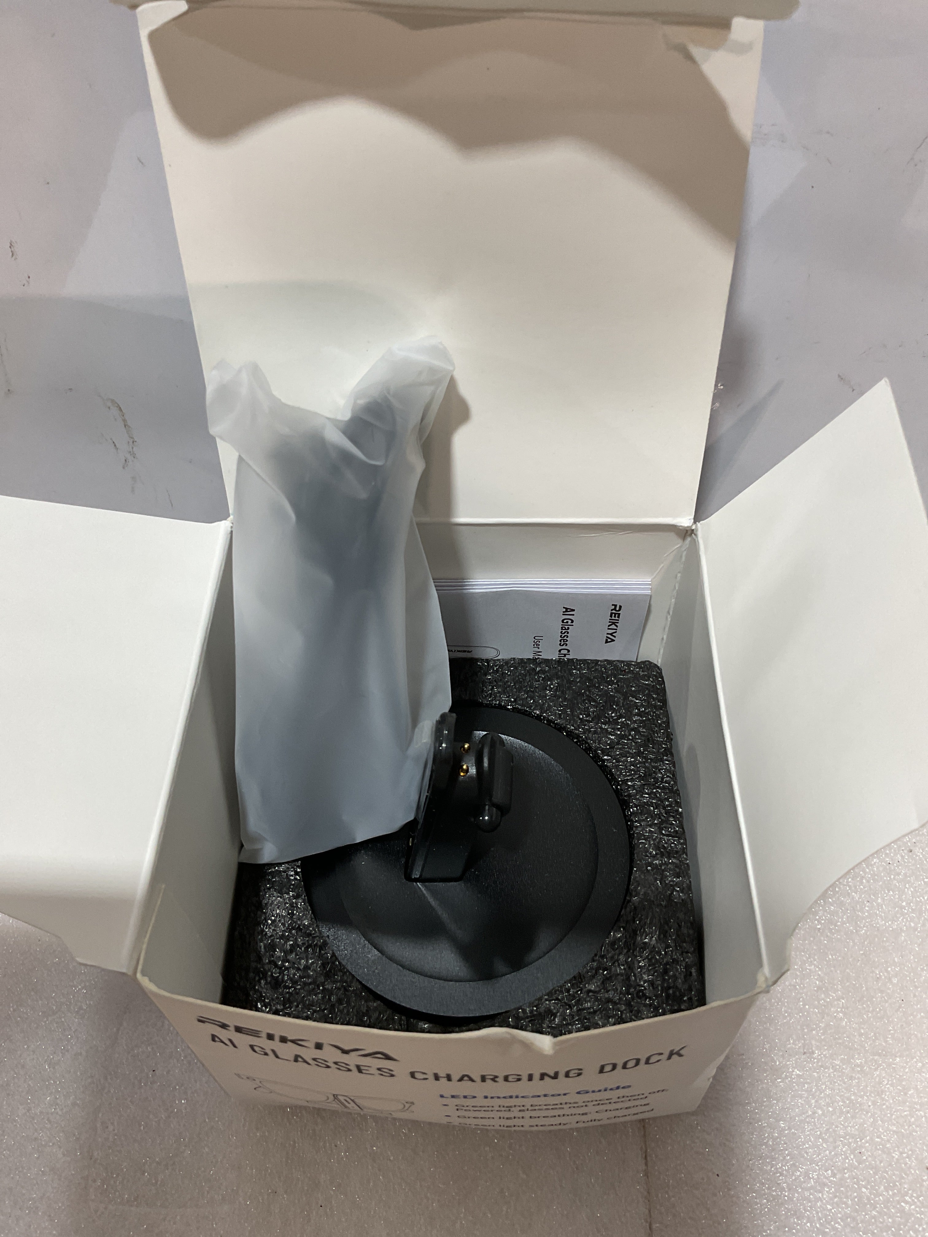 Base de Carga REIKIYA para Ray-Ban Meta Smart Glasses – Dock Portátil con Cable USB-C