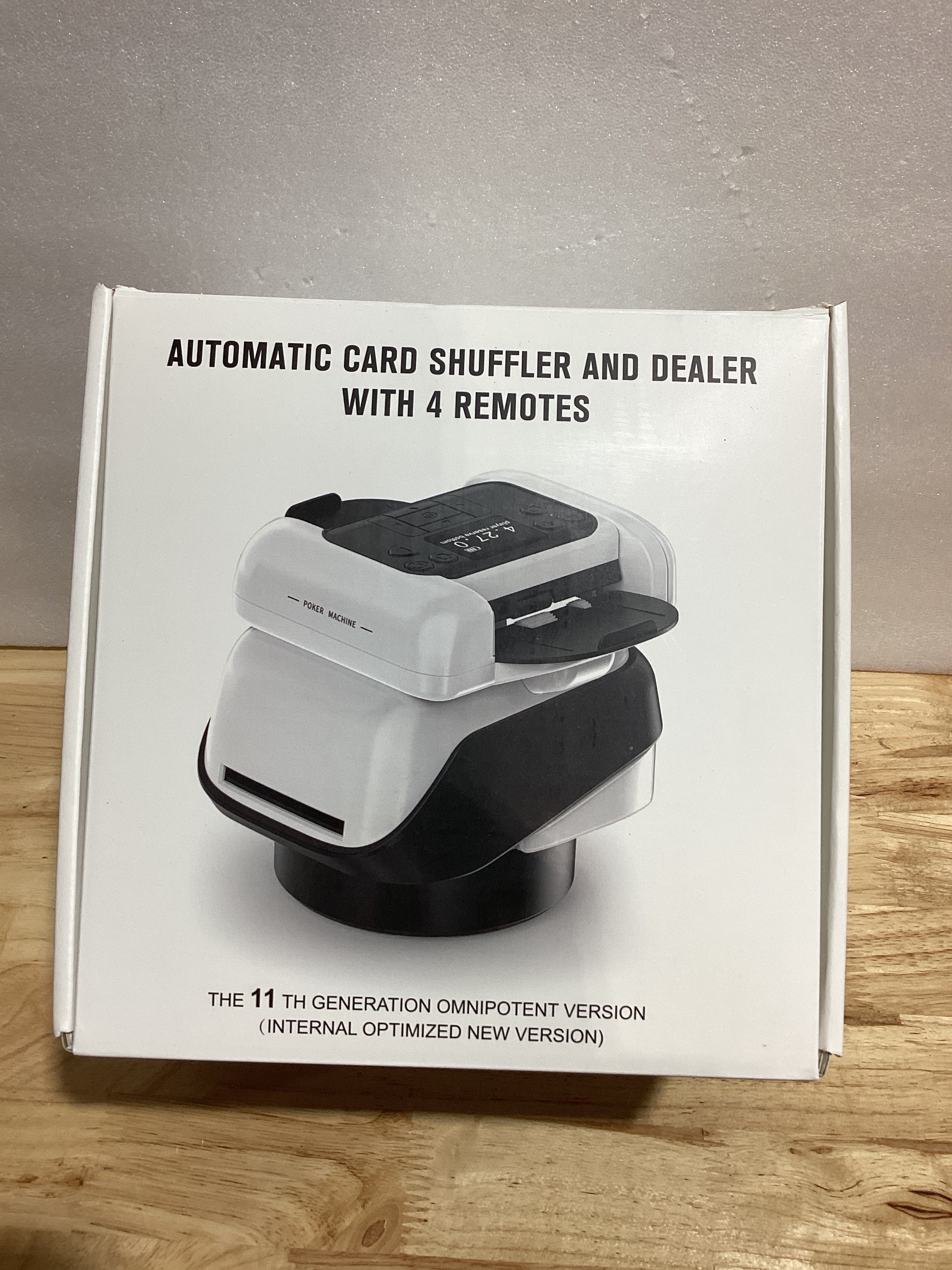 Repartidor y Mezclador Automático de Cartas SouAny 2 en 1 — 8 Jugadores, 4 Controles Inalámbricos, Recargable