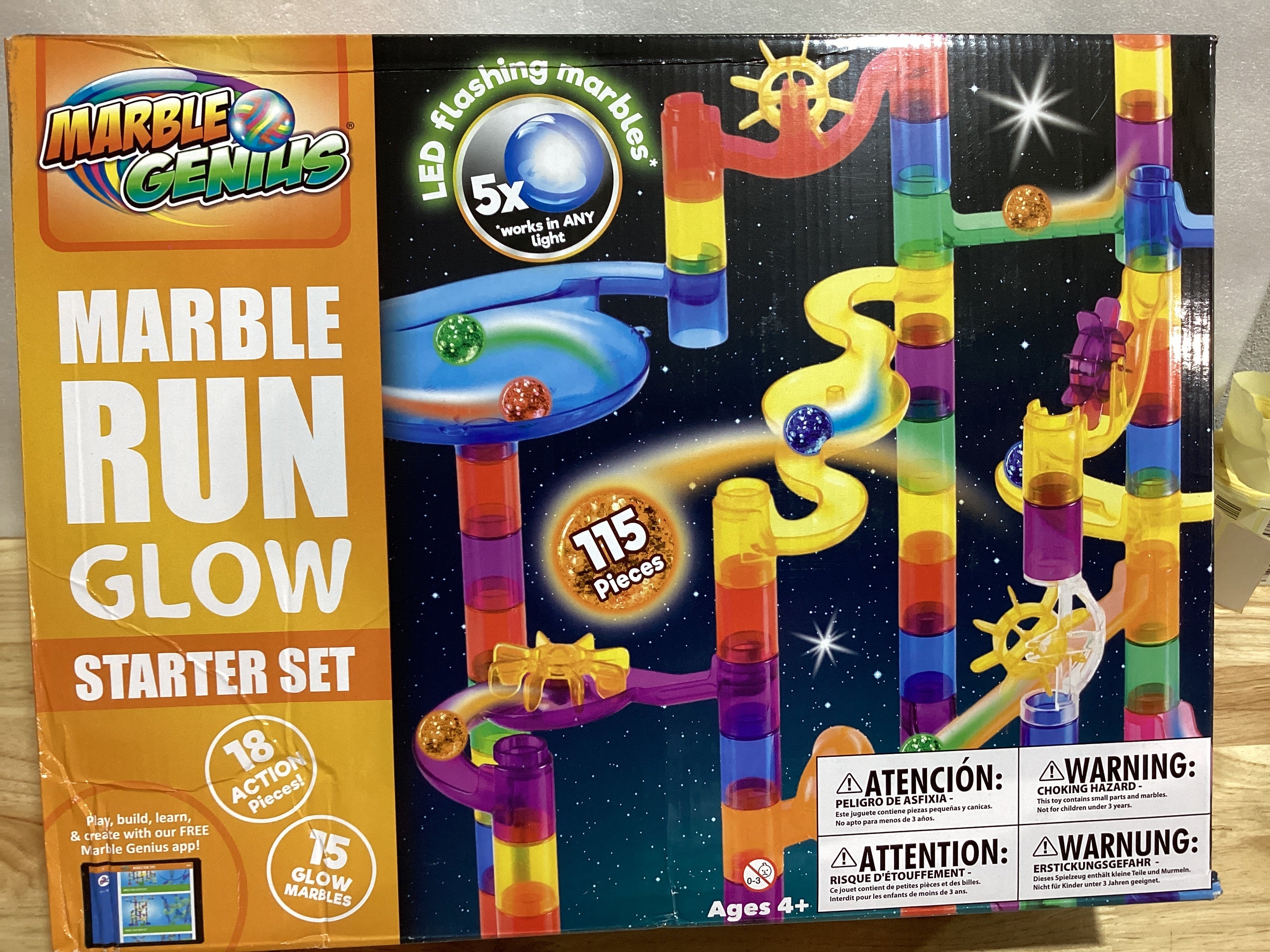 Marble Genius Glow Run – Set de Inicio de Pista de Canicas 115 Piezas con App