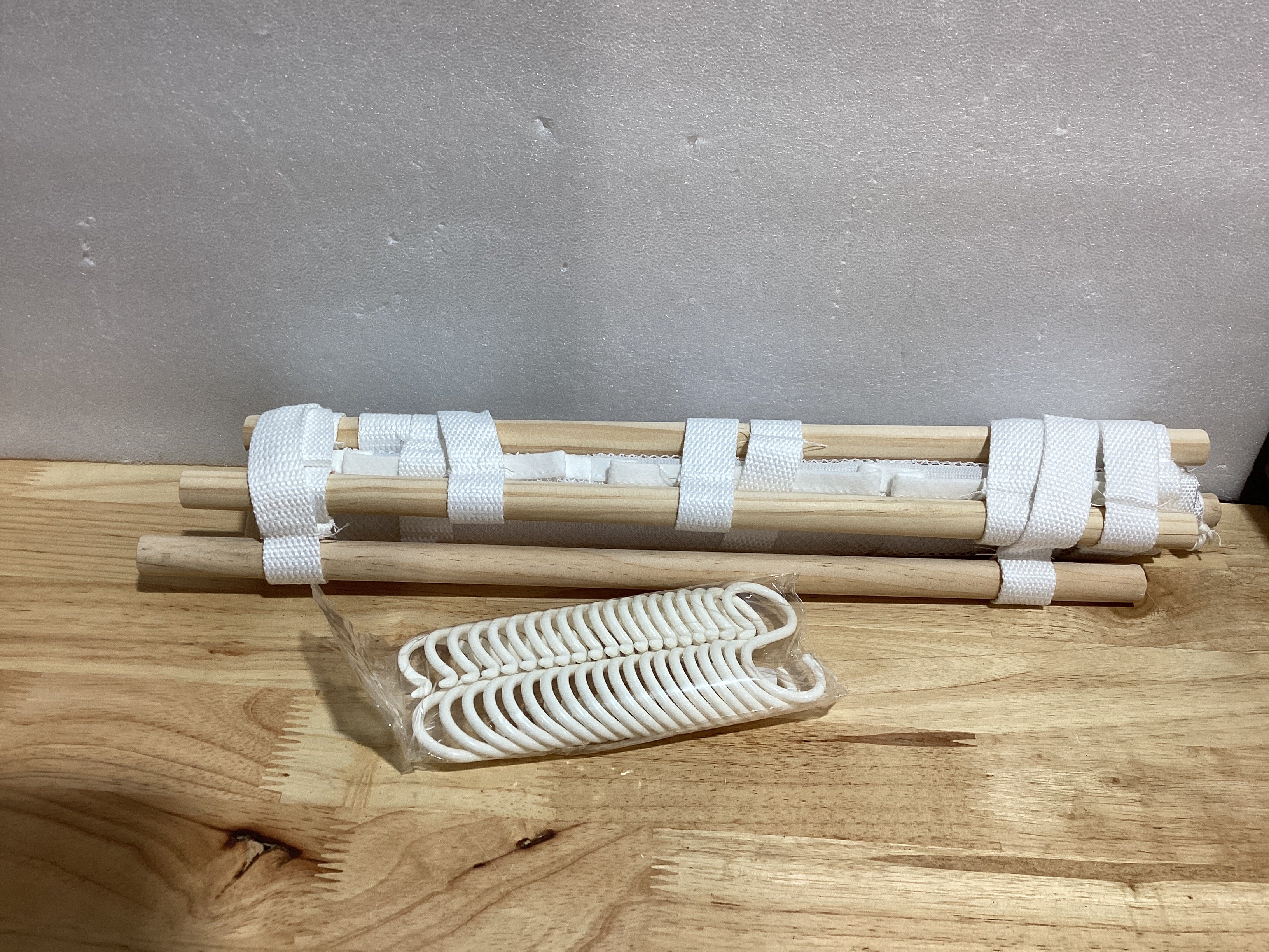 Organizador de lazos para el cabello ATORSE para dormitorio infantil, con 20 pinzas.