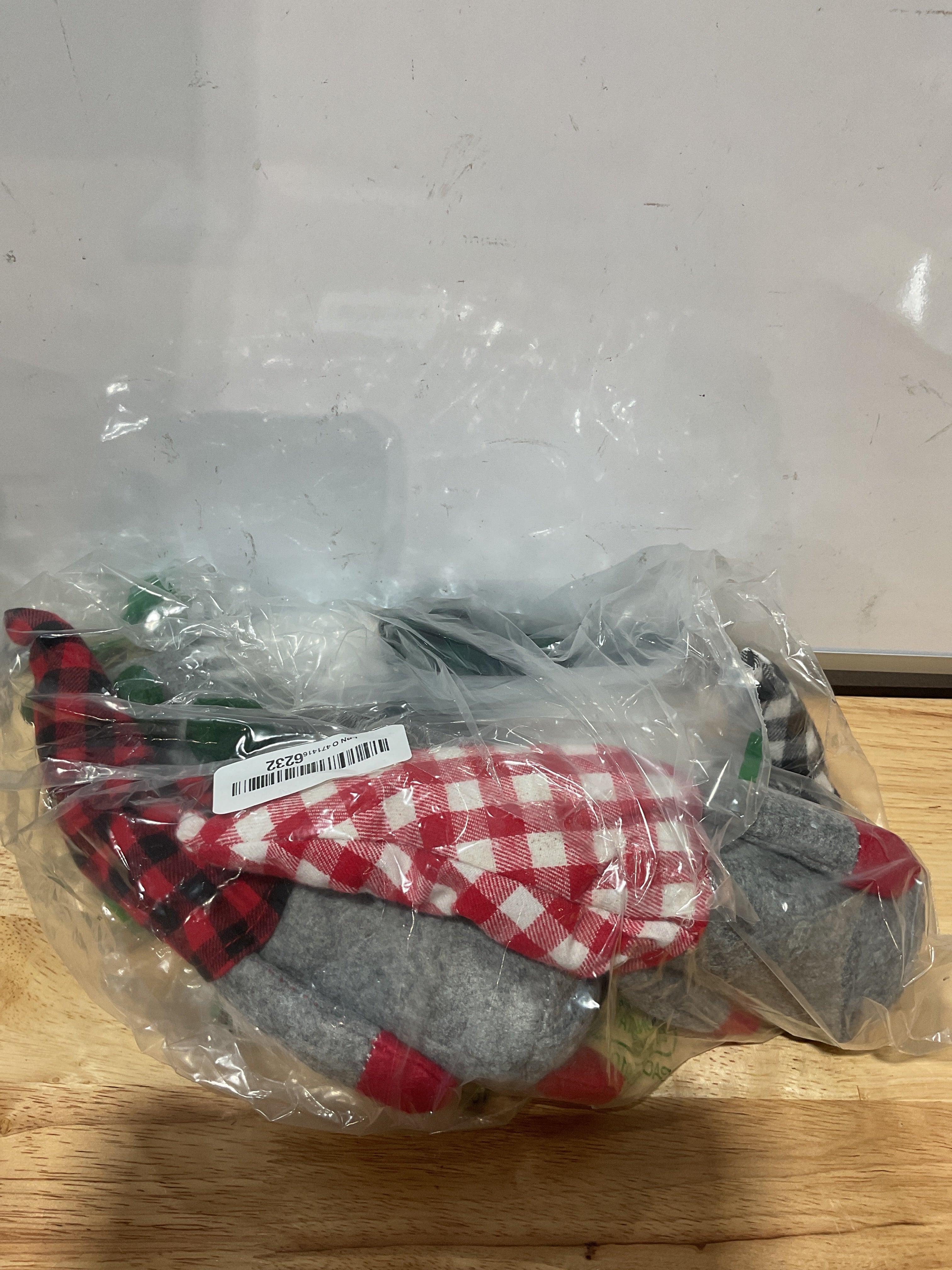 Soportes para Medias Navideñas Yilloog con Gnomos – Set de 4 Piezas Estilo Clásico