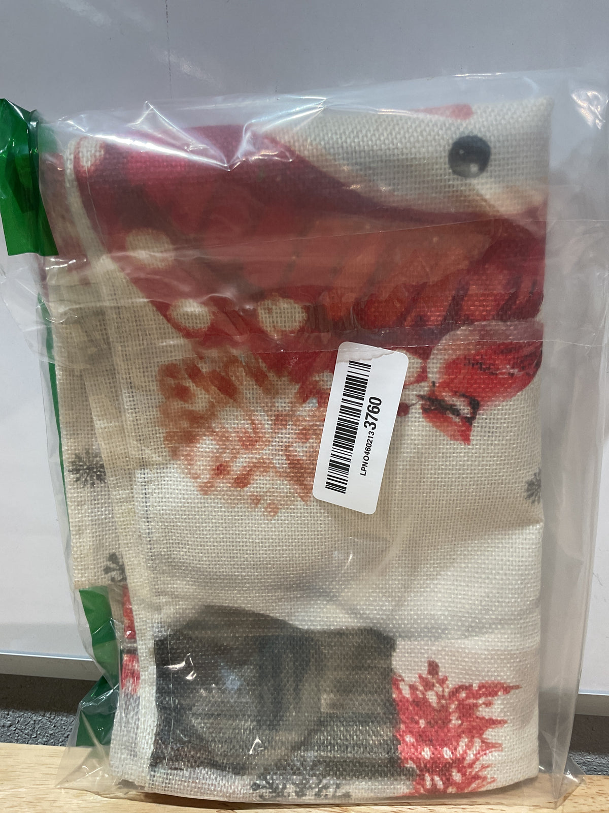 Camino de Mesa Navideño Artoid Mode 13x72" – Árboles, Muñeco de Nieve Rojo para Hogar y Fiestas