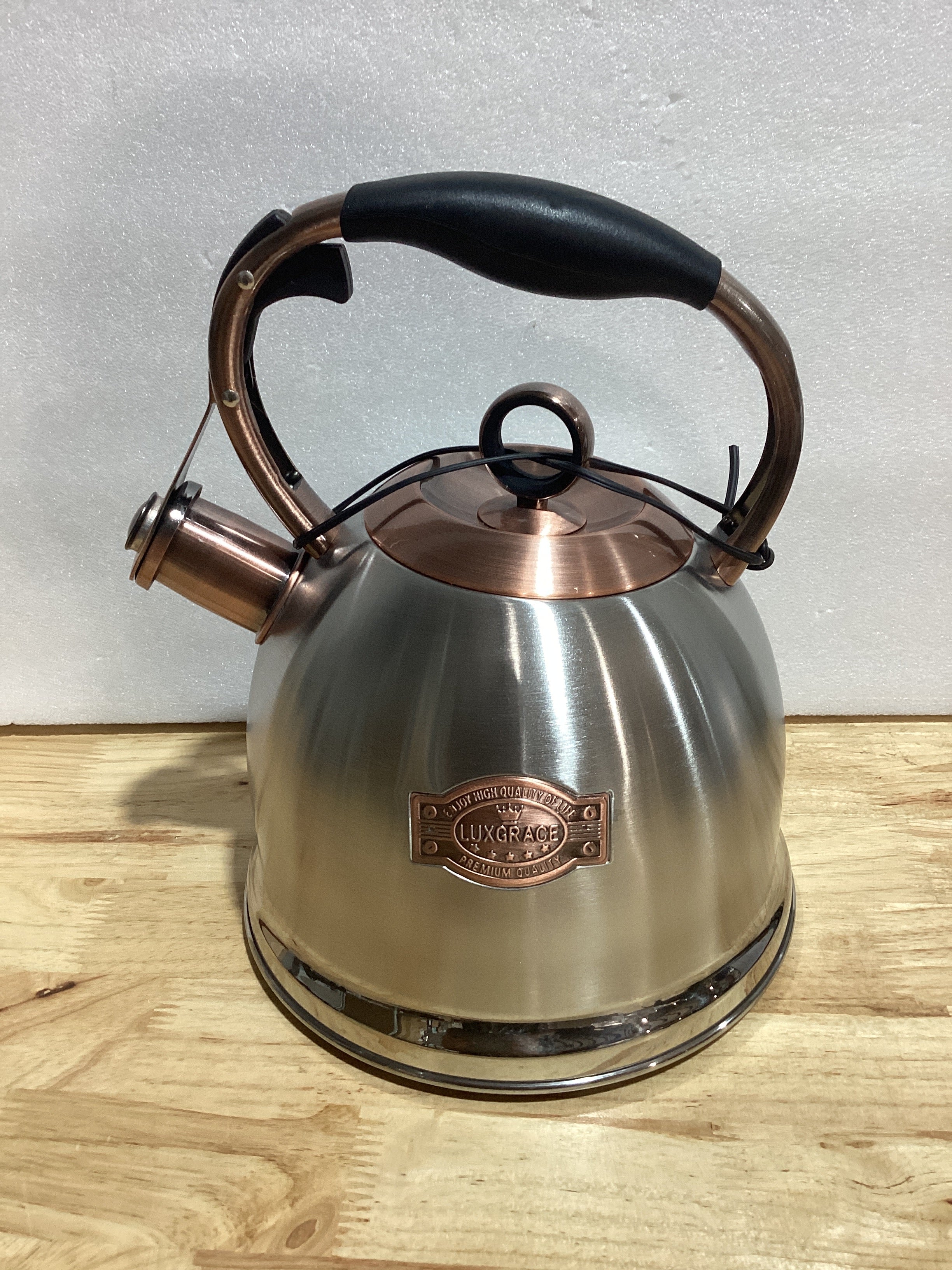 Tetera Silbadora para Estufa de Acero Inoxidable Grado Alimentario 3.0 Cuartos – Hervor Rápido, Para Todo Tipo de Cocinas