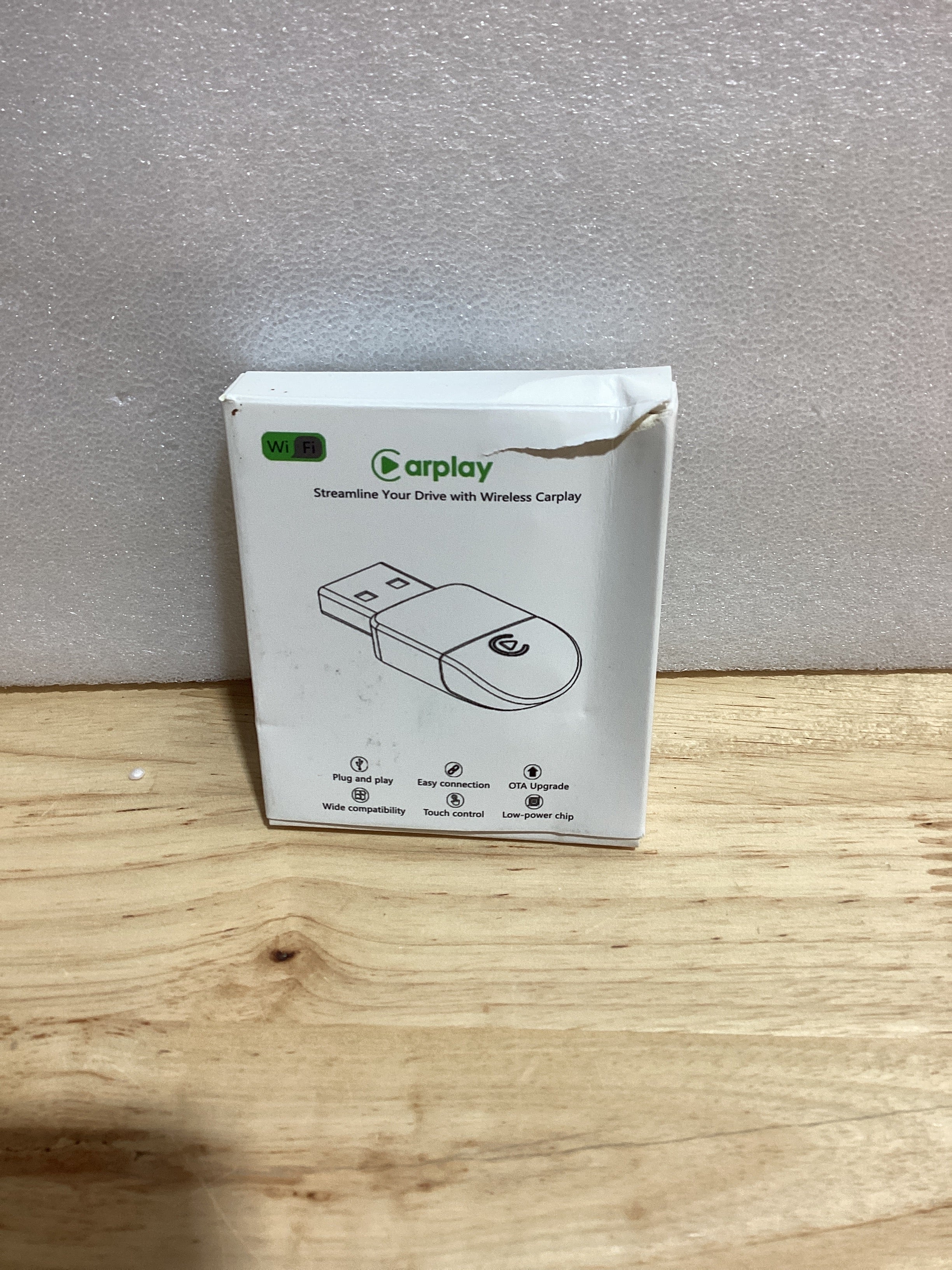 Adaptador CarPlay Inalámbrico para iPhone — Convierte CarPlay con Cable a Inalámbrico, Plug & Play, Sin Latencia, Cable USB-C Incluido