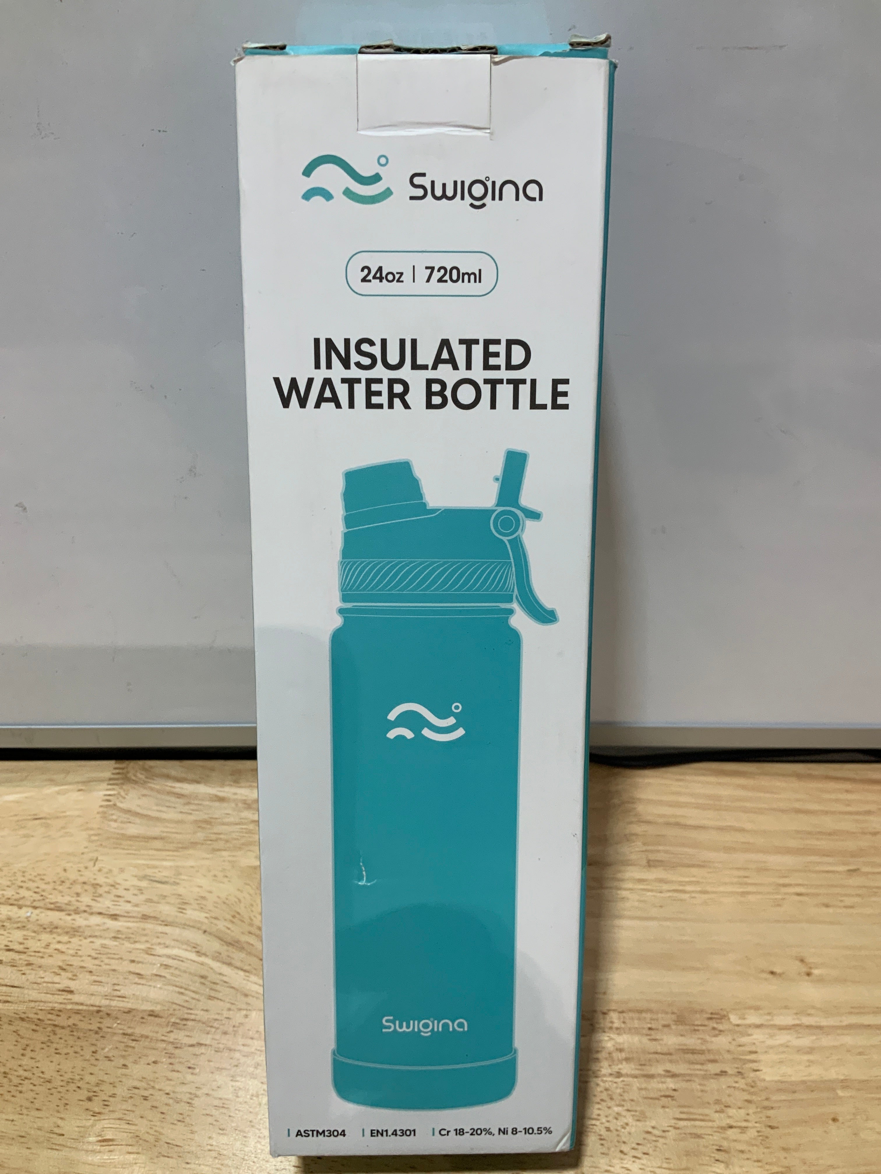 Swigina - Botella de agua con aislamiento y funda de silicona (36 horas fría y 18 horas caliente), con tapa 2 en 1, calcomanías de bricolaje, sin bisfenol A, 24 onzas