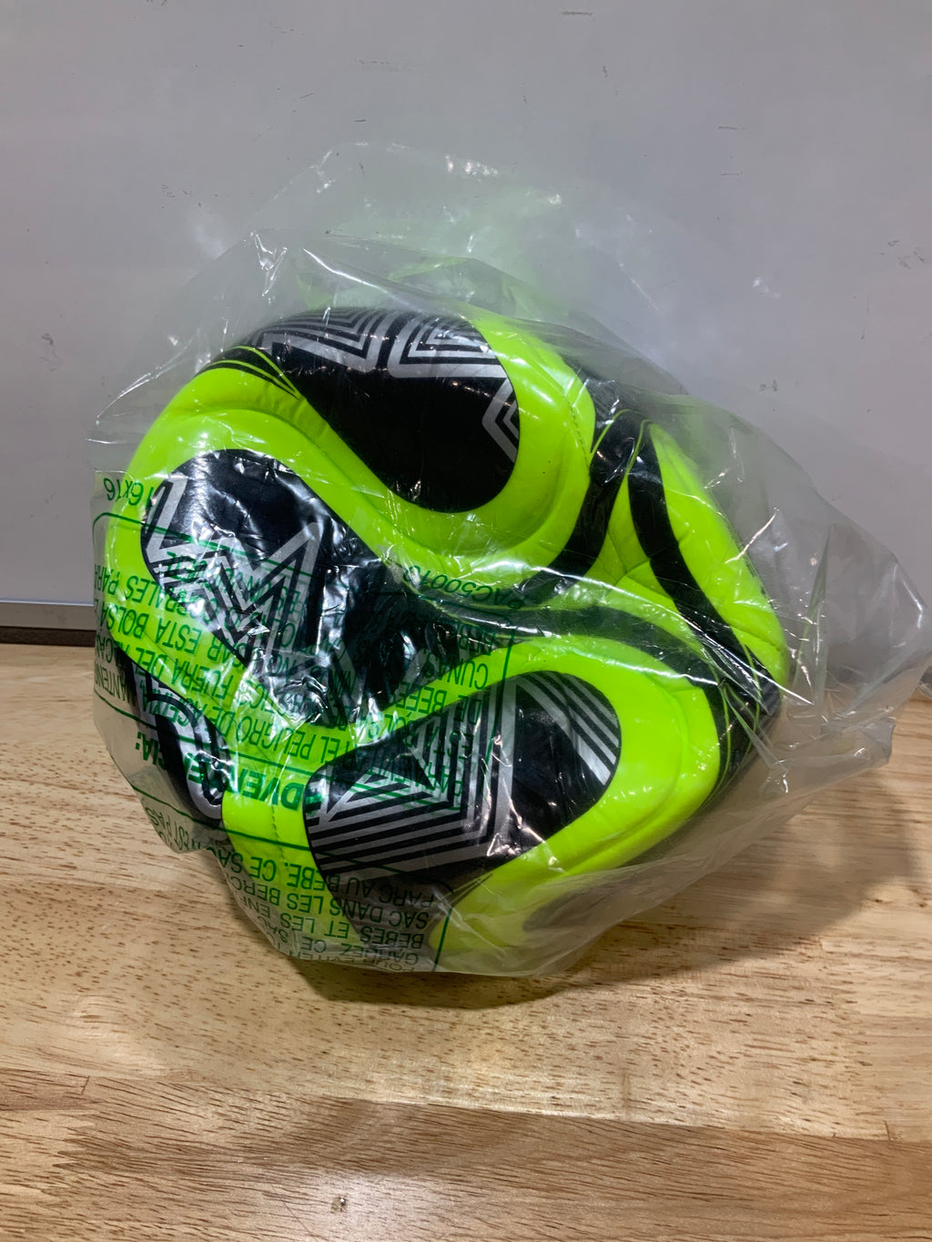 Adidas Unisex-Adult World Cup Soccer Ball, Lucid Lemon/Black/Silver Metallic, 3