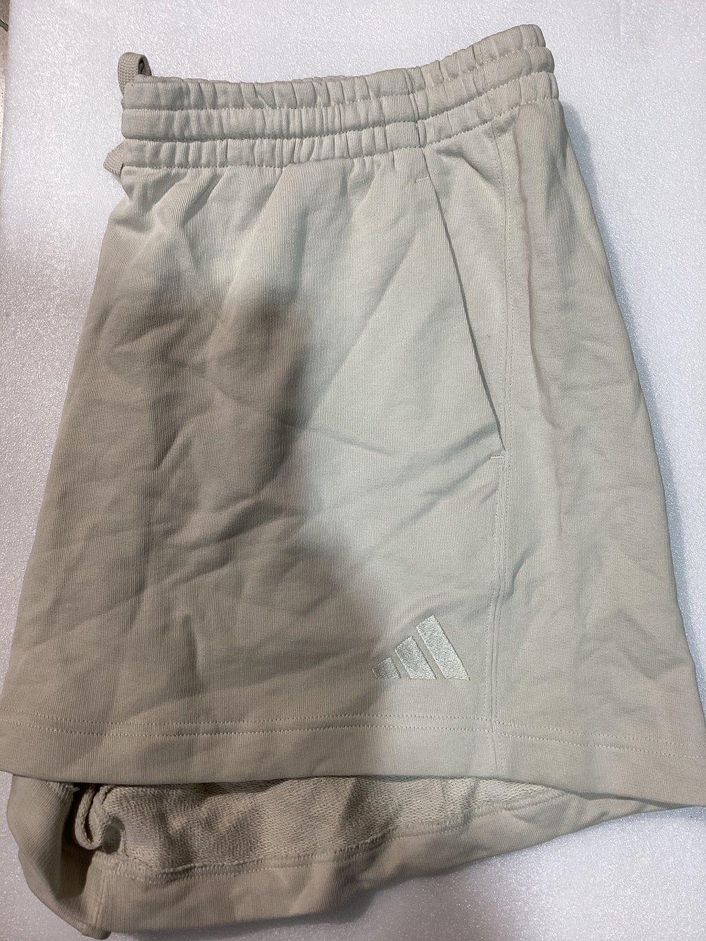 Pantalones cortos Adidas WALL SZN FT SH JJ4922 para mujer, estilo deportivo