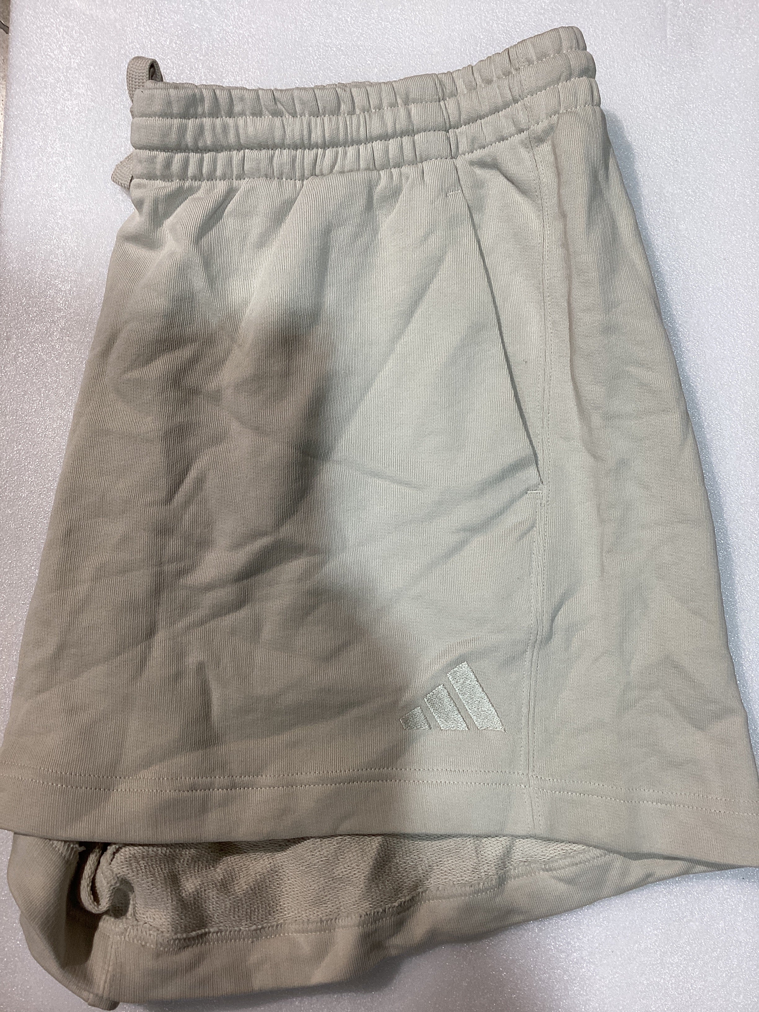 Pantalones cortos Adidas WALL SZN FT SH JJ4922 para mujer, estilo deportivo