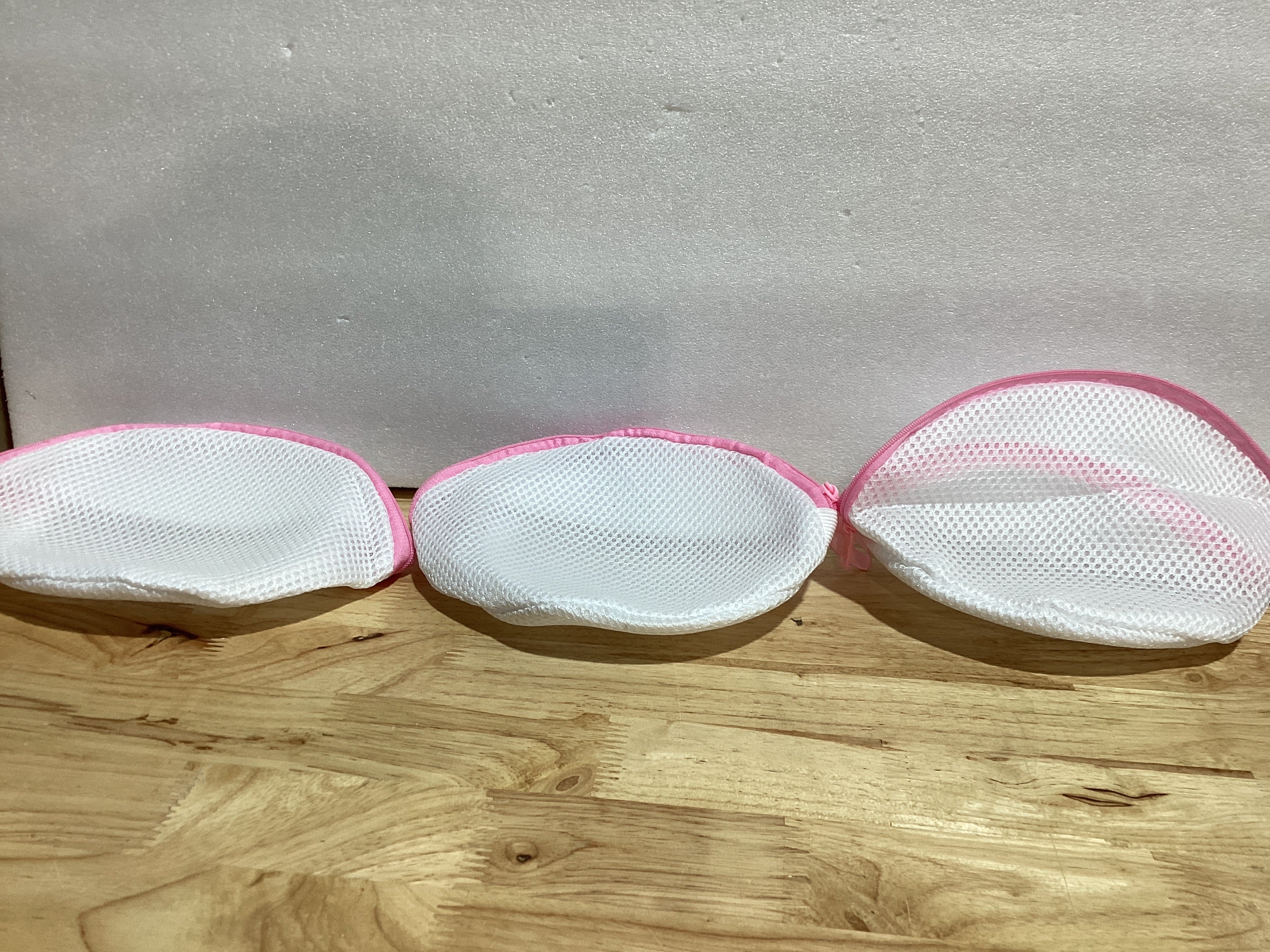 Pack 3 Bolsas de Lavado para Brasieres Jeffdad — Malla con Cremallera, Protección para Lencería Delicada (Rosadas)