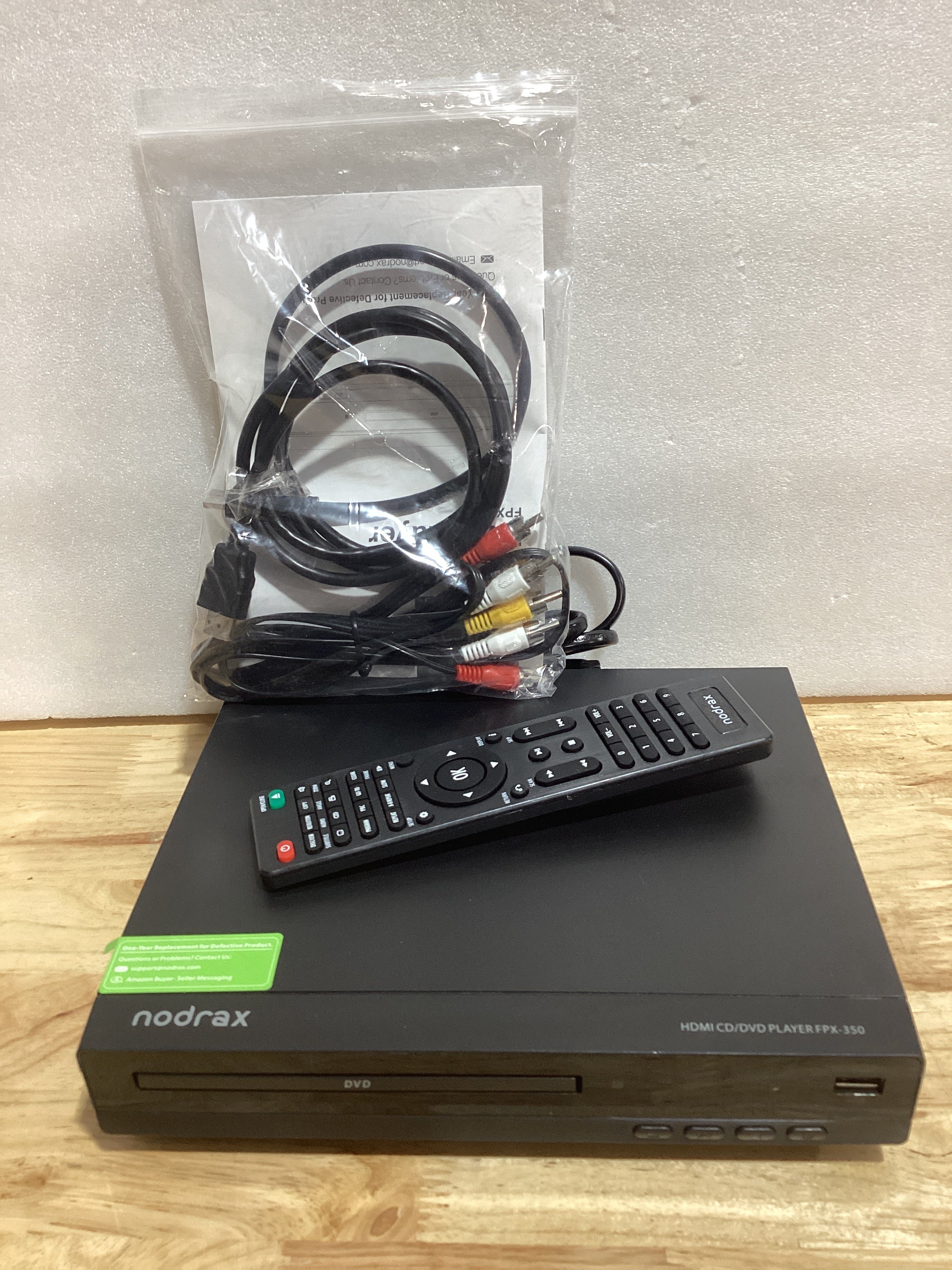 FlexaPlay Reproductor DVD HDMI Sin Región para TV – Upscaling 1080p, Puerto USB, Reproduce DVD/CD/MP3, Diseño Mini Compacto, Incluye Cables y Control Remoto