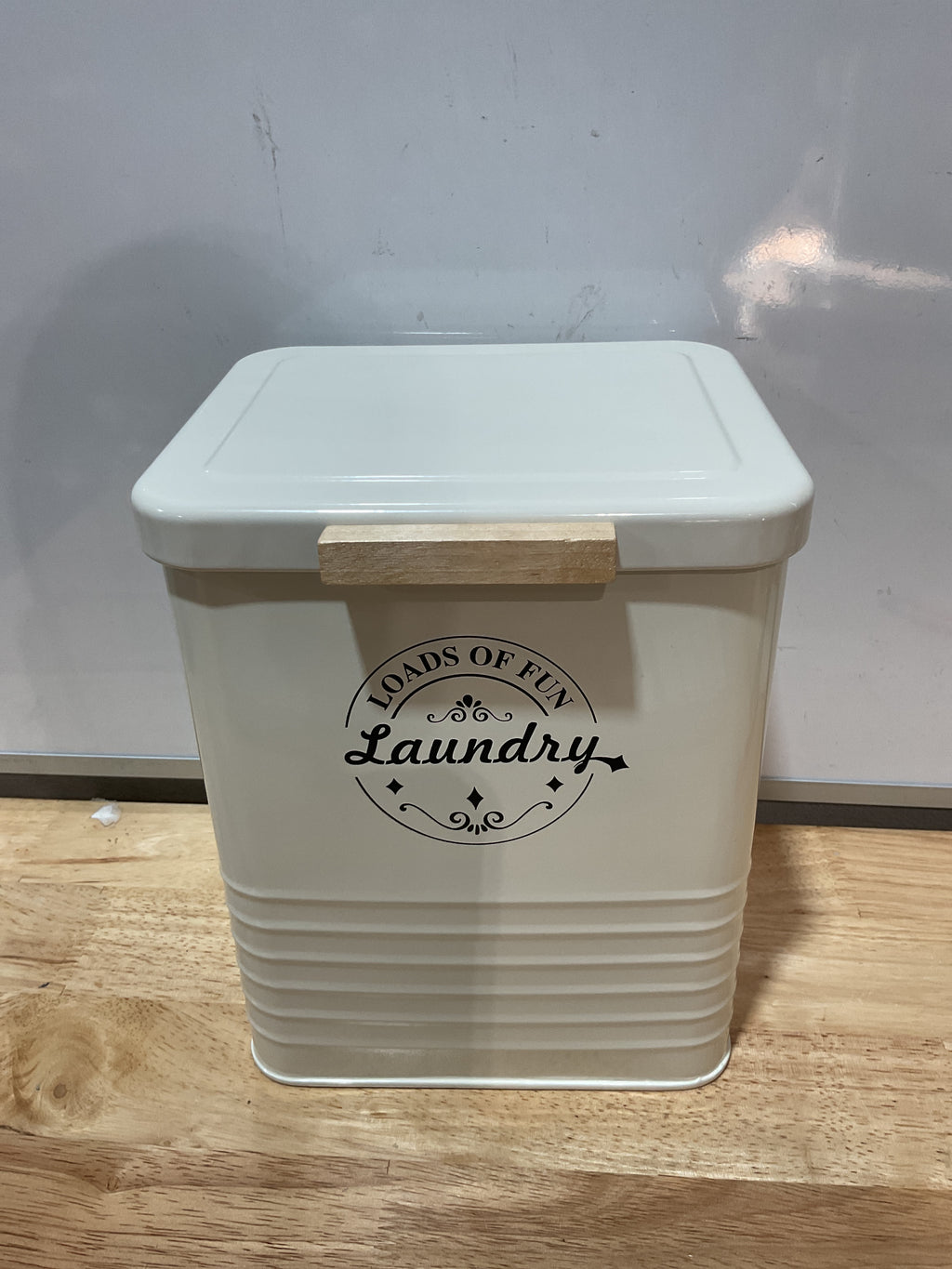 Dispensador de Detergente en Polvo Metálico con Cuchara y Tapa - Crema