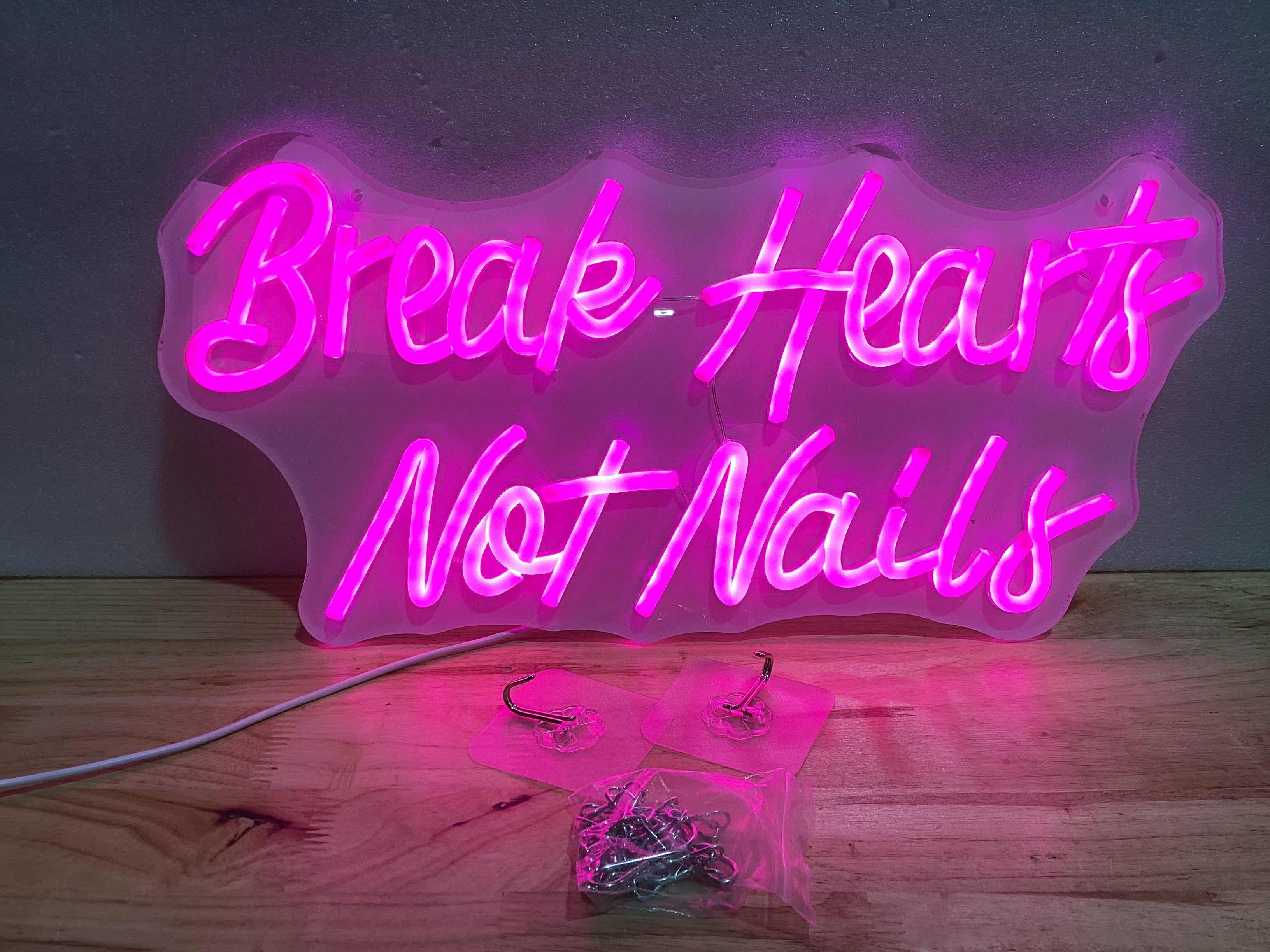 Letrero Neon LED Rosa “Break Heart Not Nails” – Decoración para Salón de Uñas, Habitación y Beauty Room