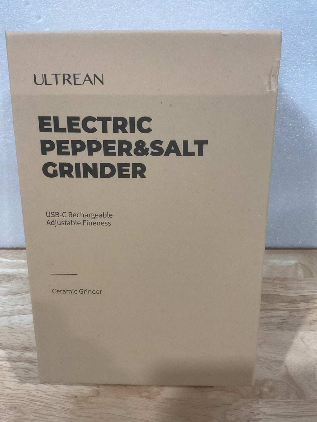 Set de Molinillos de Sal y Pimienta Ultrean – Recargable USB-C, 6 Niveles y Luz LED (Blanco y Negro)