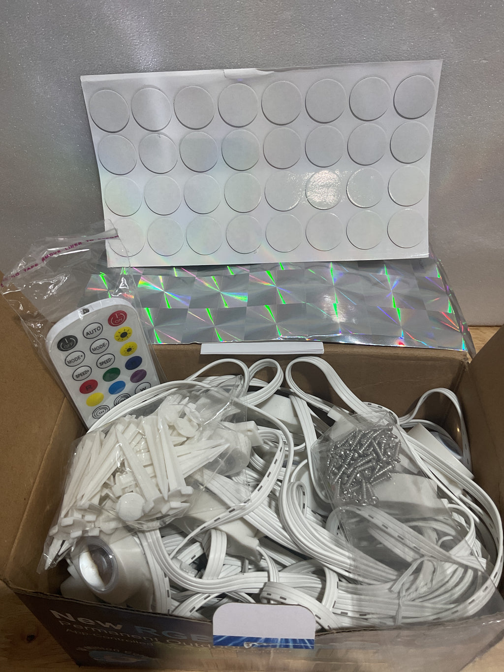 Luces Exteriores Permanentes Briteglotec 30 LED 50ft RGBIC – Iluminación Inteligente para Casa y Patio Todo el Año