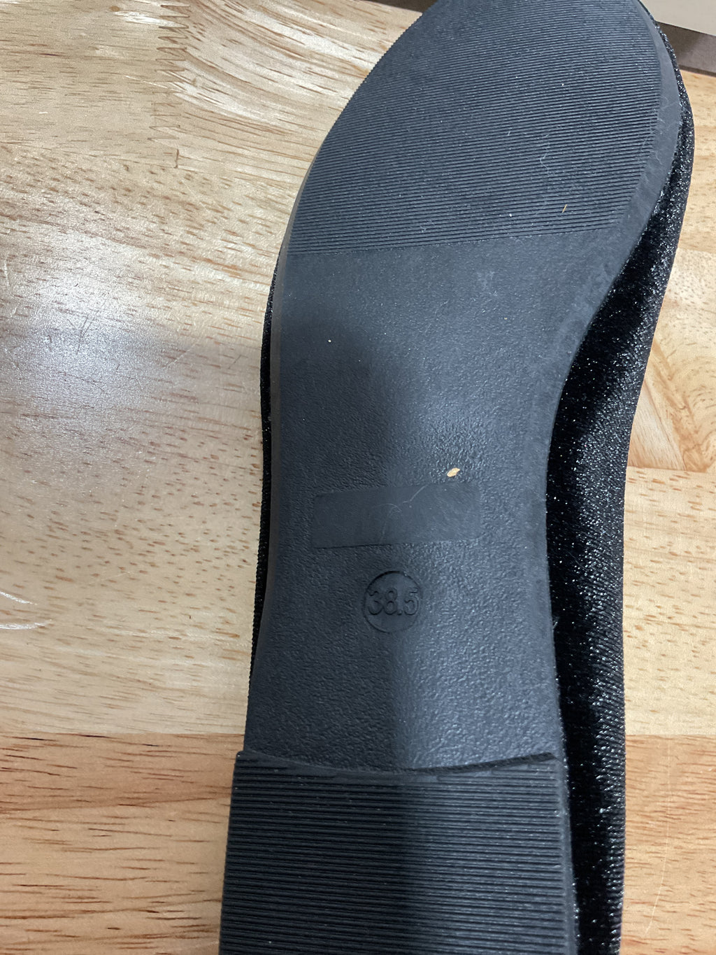 Talla 38.5 — Ballerina Plana FEVERSOLE Terciopelo Negro Punta Redonda con Moño