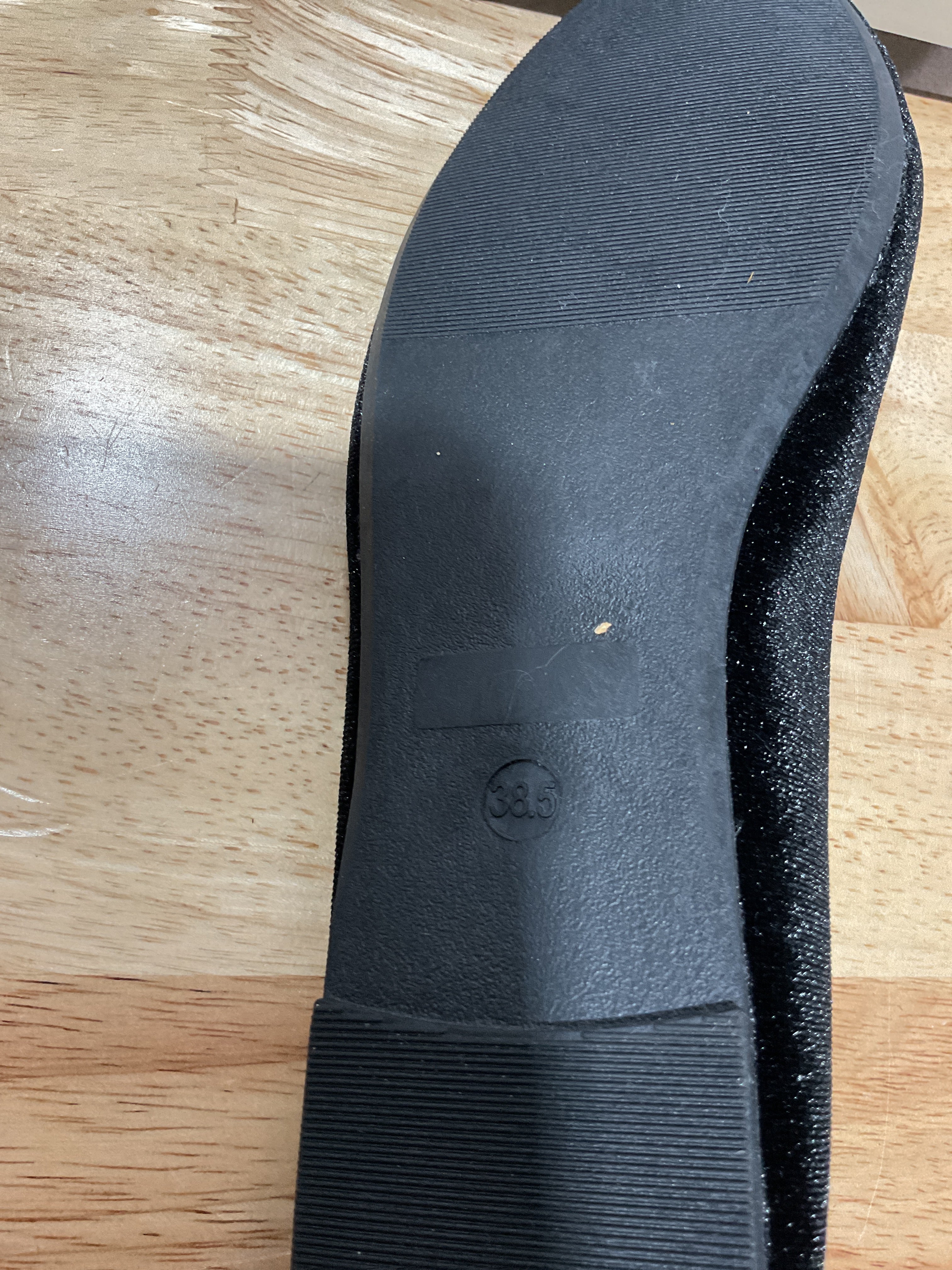 Talla 38.5 — Ballerina Plana FEVERSOLE Terciopelo Negro Punta Redonda con Moño