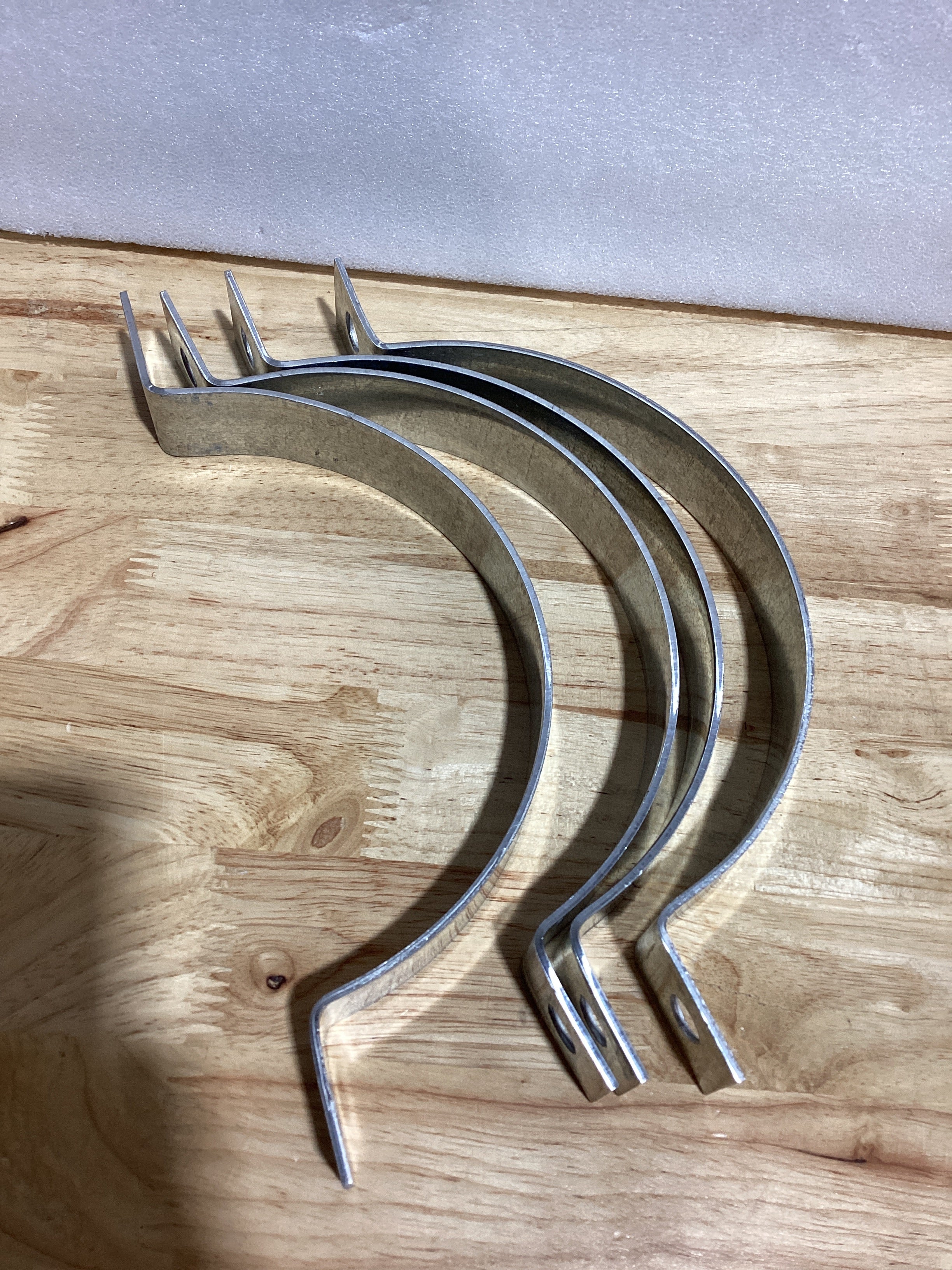 Abrazaderas para Tubo de Ventilacion B Vent 6 Pulgadas — Set de 2 Soportes Rigidos de Pared