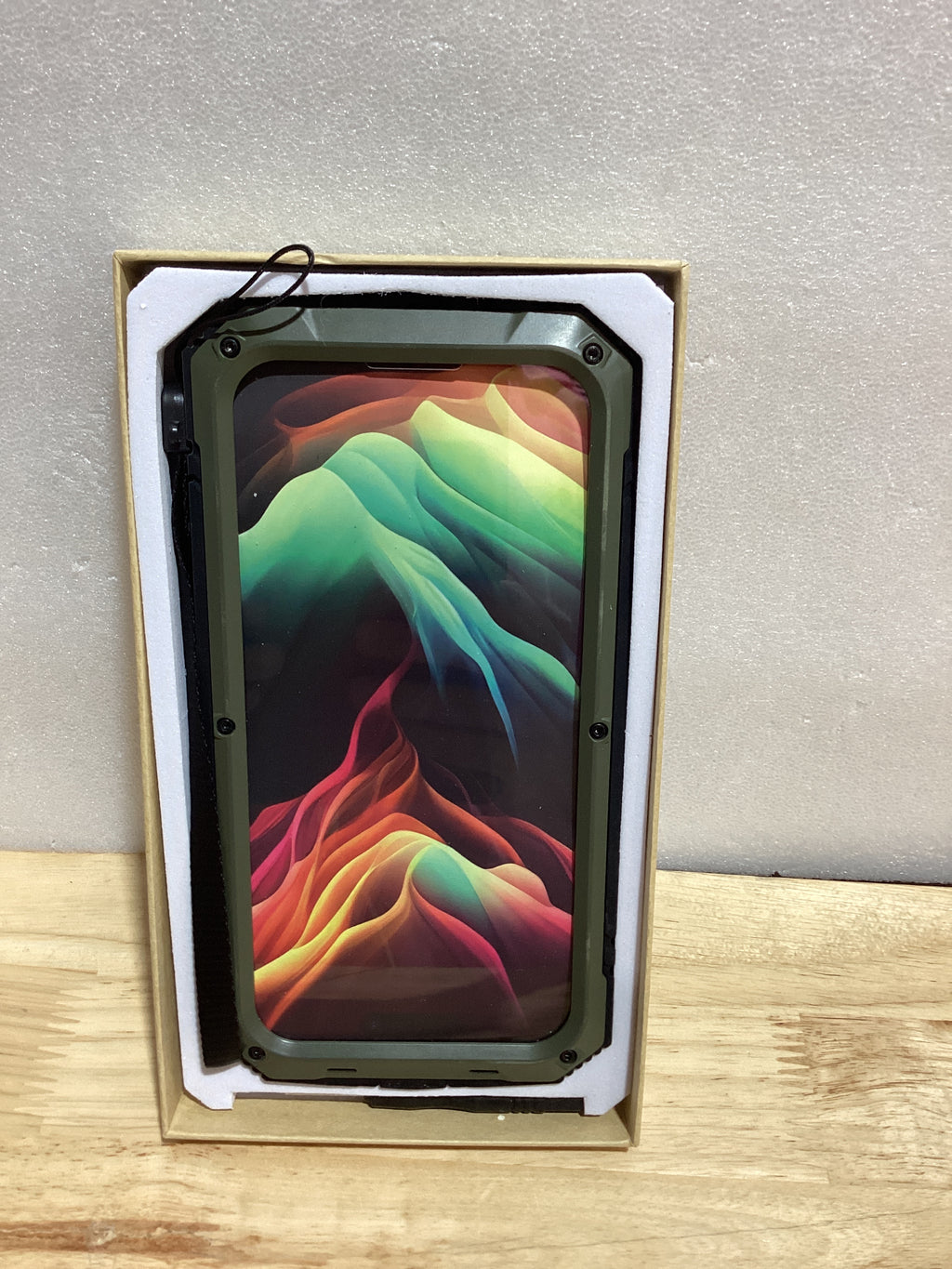 Simicoo Case Metal Militar para iPhone 15 Pro Max – Protector Pantalla, Cámara y Soporte Metálico, Verde