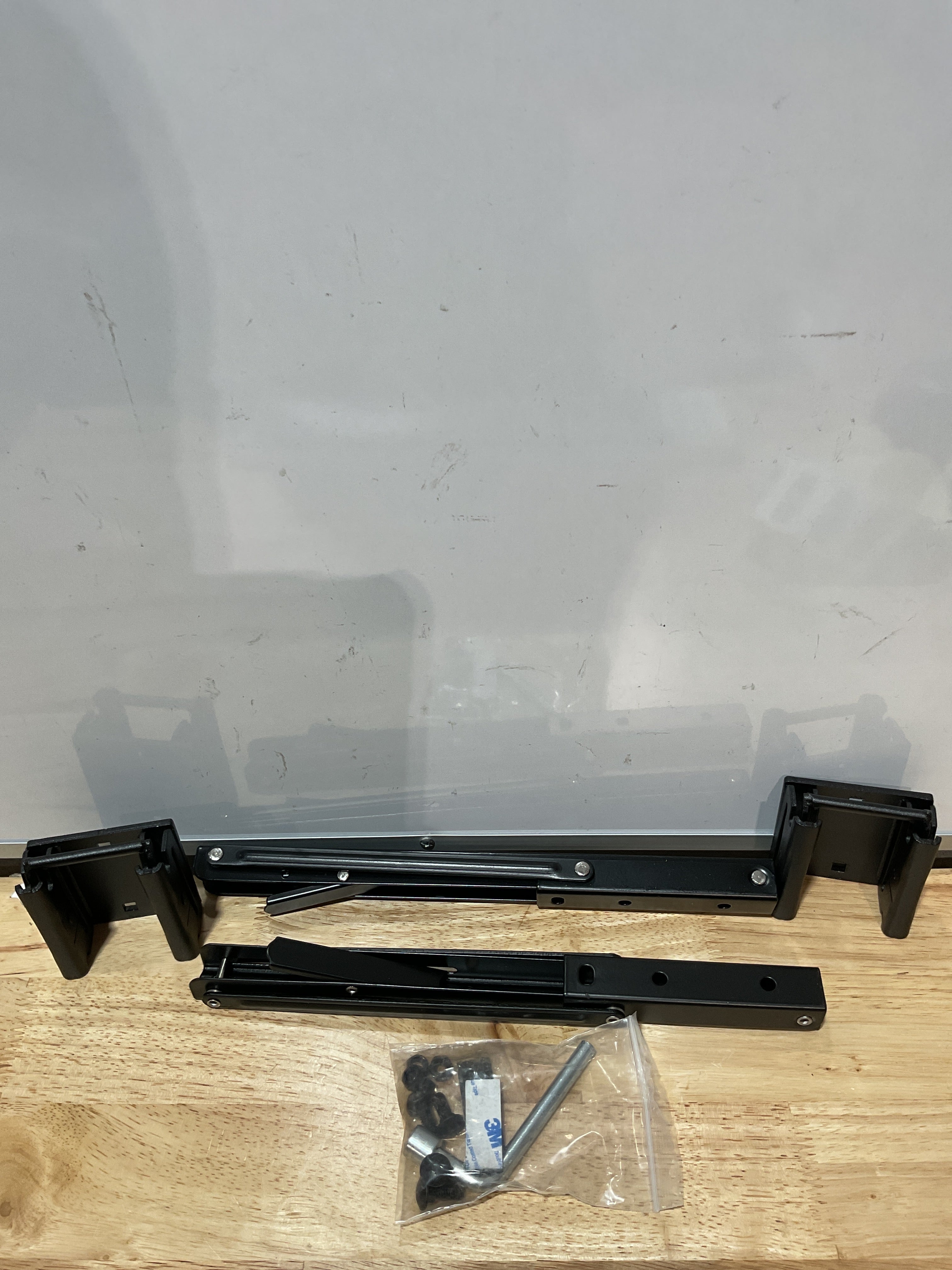 Soporte Plegable E-Track 12 Pulgadas para Estantes y Mesas de Trabajo — Pack de 2