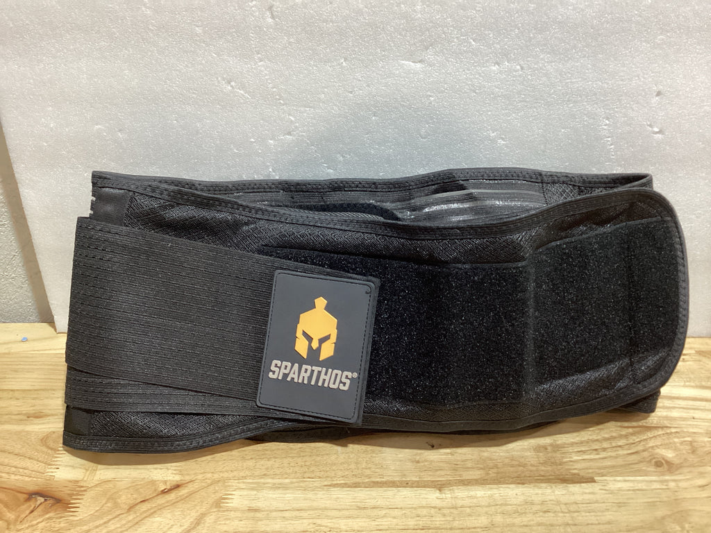 Sparthos Soporte de espalda para dolor de espalda baja – Alivio inmediato de ciática, hernia de disco, escoliosis – Diseño transpirable + almohadilla de soporte lumbar – Para hombres y mujeres