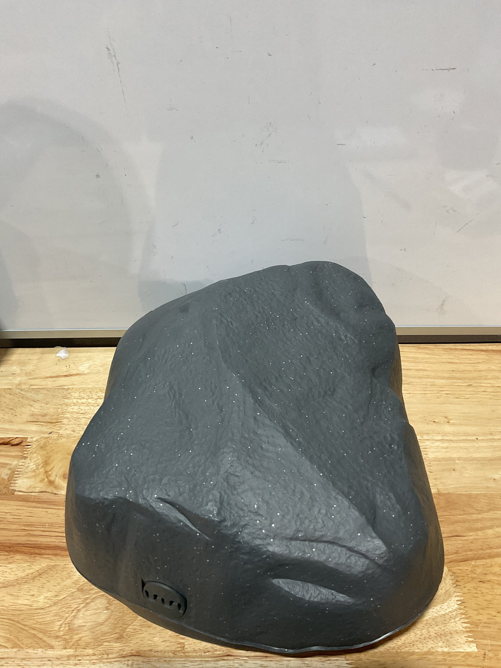 Estación de Cebo Tomcat Rockscape – Mata Ratas y Ratones, Recargable, Resistente a Niños y Perros