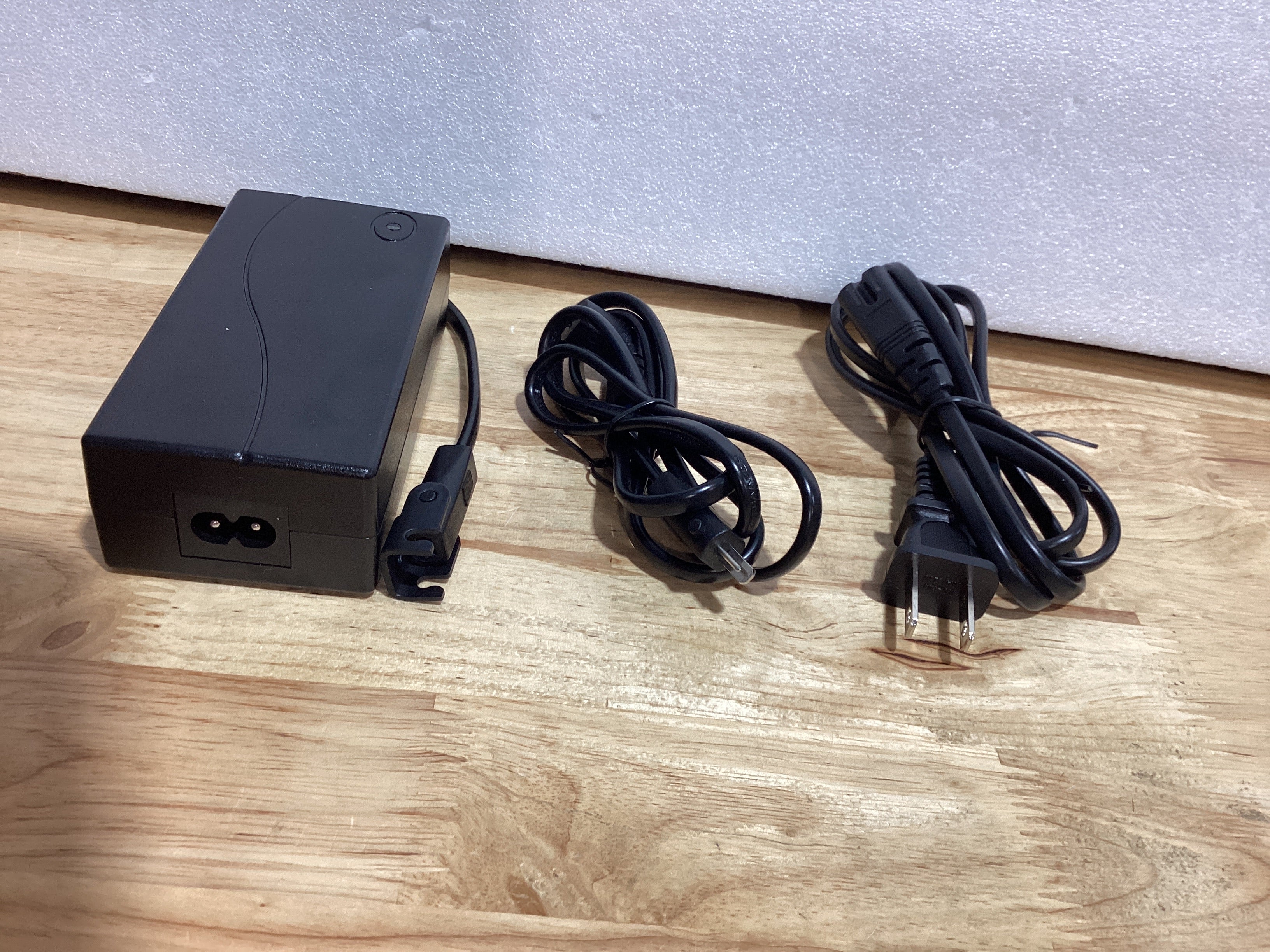 Adaptador AC/DC de 2 clavijas compatible con el modelo: WGW-A290020-A IKOCO Silla elevadora Reclinable eléctrica 29V 2A Clase 2 Unidad de alimentación Cargador