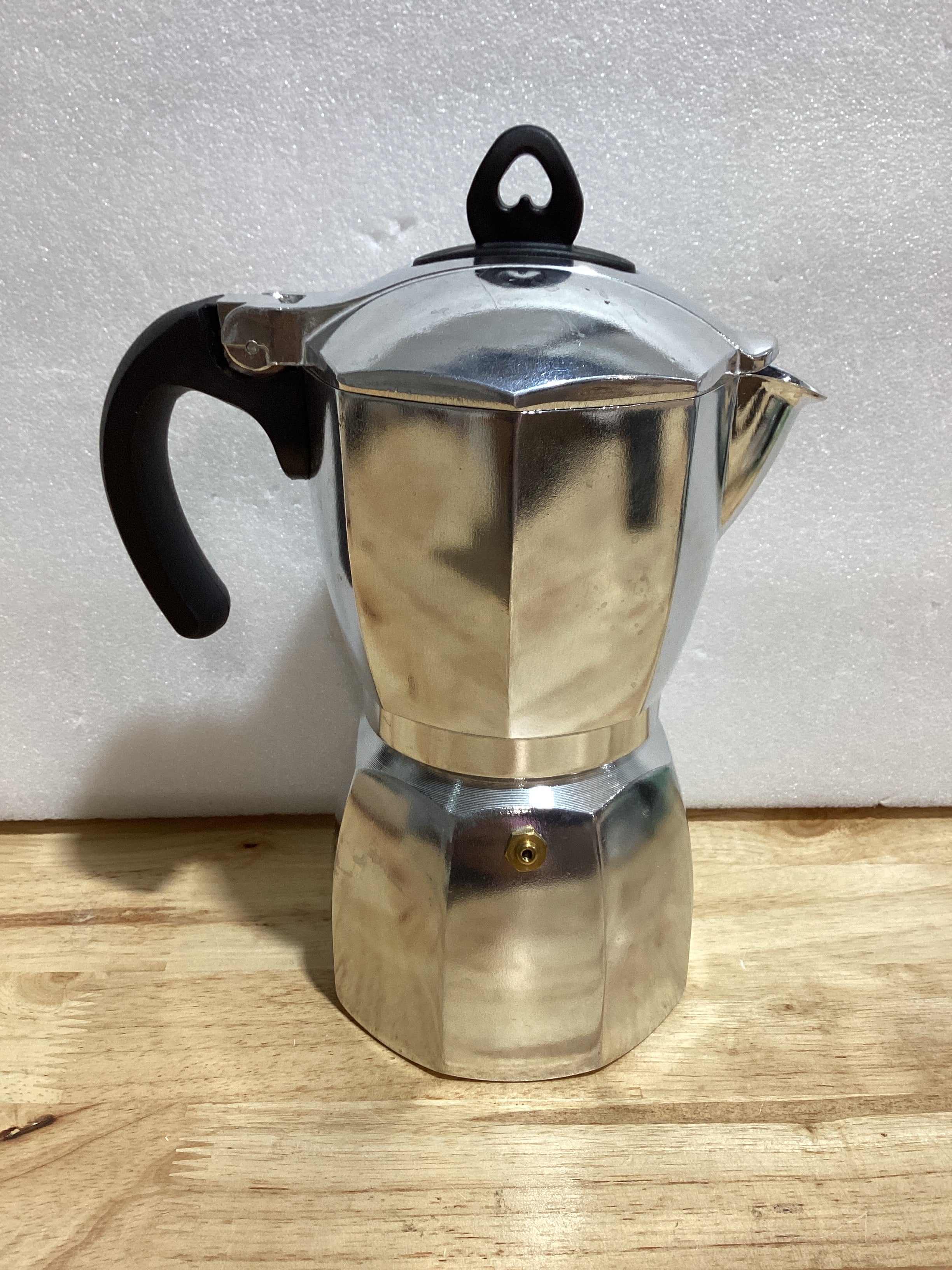 Imusa Cafetera Italiana 6 Tazas para Estufa – Percoladora con Perilla en Forma de Corazón, Plateada