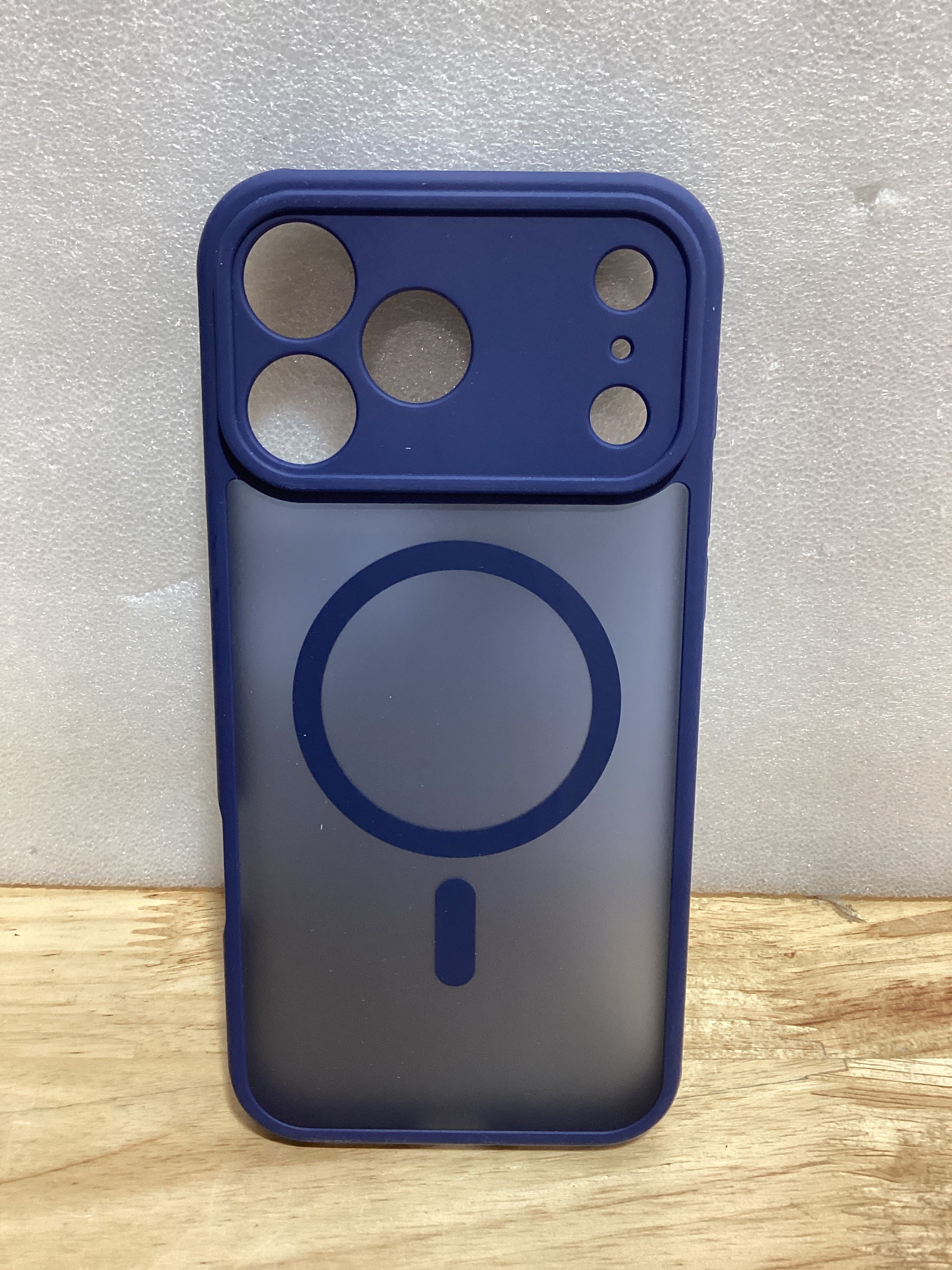 CANSHN Funda magnética compatible con iPhone 17 Pro Max, mejorada [protección completa de la cámara] [compatible con Magsafe] [mate translúcido] Funda protectora a prueba de golpes