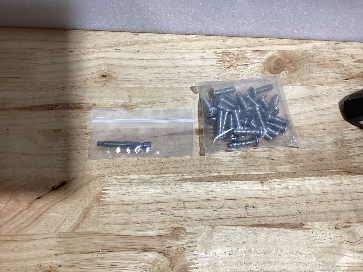 Tornillos para Persianas de Huracán TROPUNAIL – Pack de 25, 1/4-20 x 1", Acero Inoxidable 304, Resistentes a la Oxidación y la Intemperie