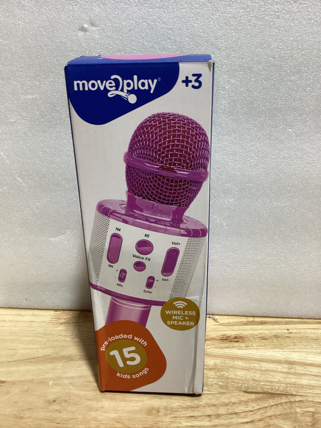 Move2Play, Micrófono de karaoke para niños | Incluye canciones precargadas y Bluetooth | Regalo de cumpleaños para niños | Juguete para todas las edades 2, 3, 4, 5, 6+ años para niñas, niños y bebés