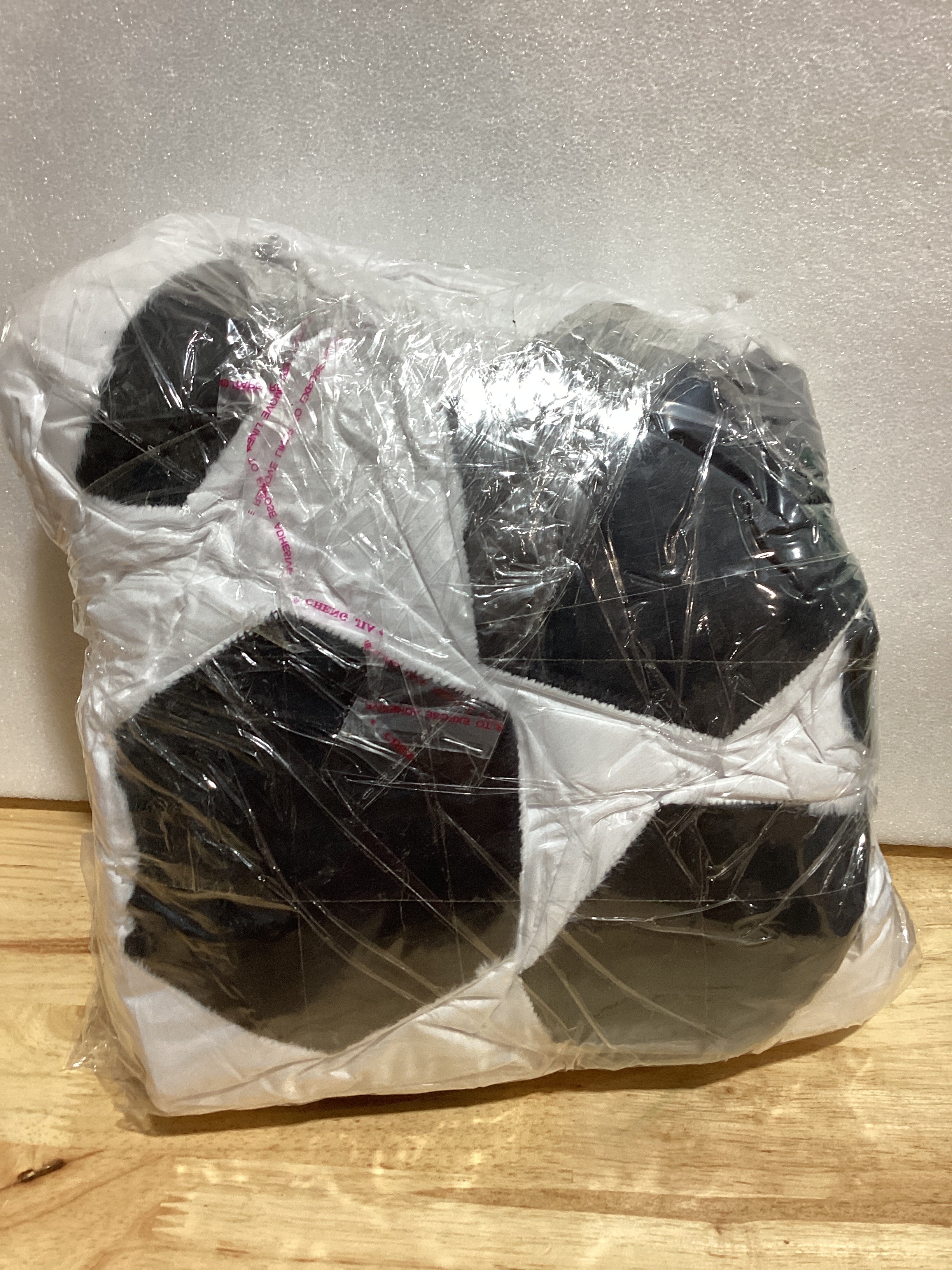 Almohada de fútbol de felpa, almohada redonda de bola, almohada decorativa en forma de fútbol para habitación de niños, sofá, cama, regalo de cumpleaños suave y esponjoso para entusiastas del fútbol, 15.7 pulgadas (15.7 in)