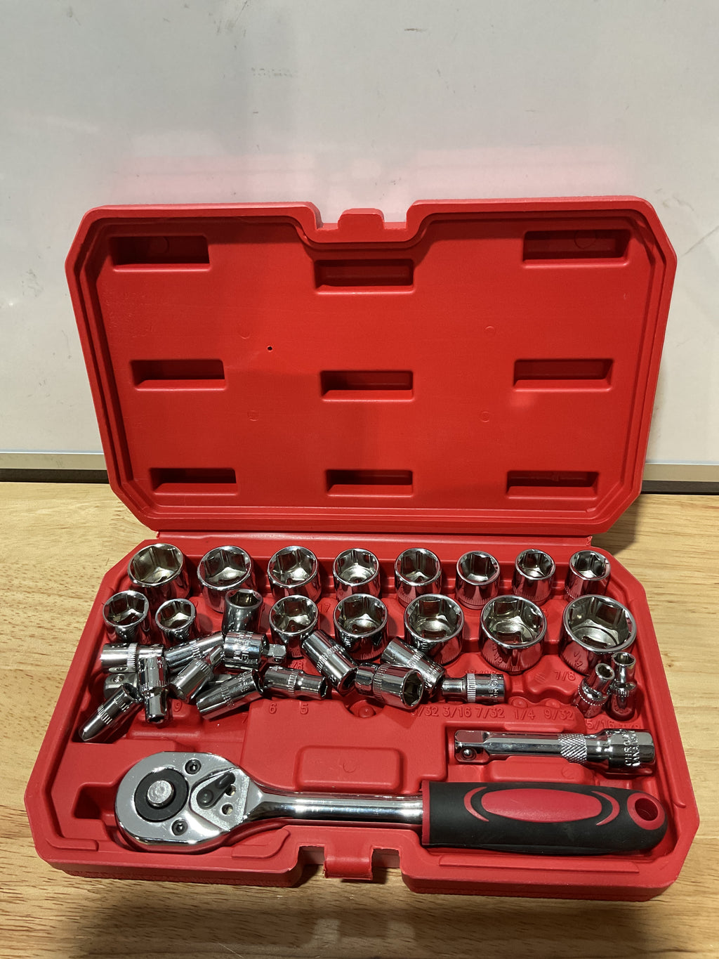 Set de Llaves de Trinquete Egofine 34 Piezas 3/8" — Métrico/SAE con Barra Extensora y Estuche