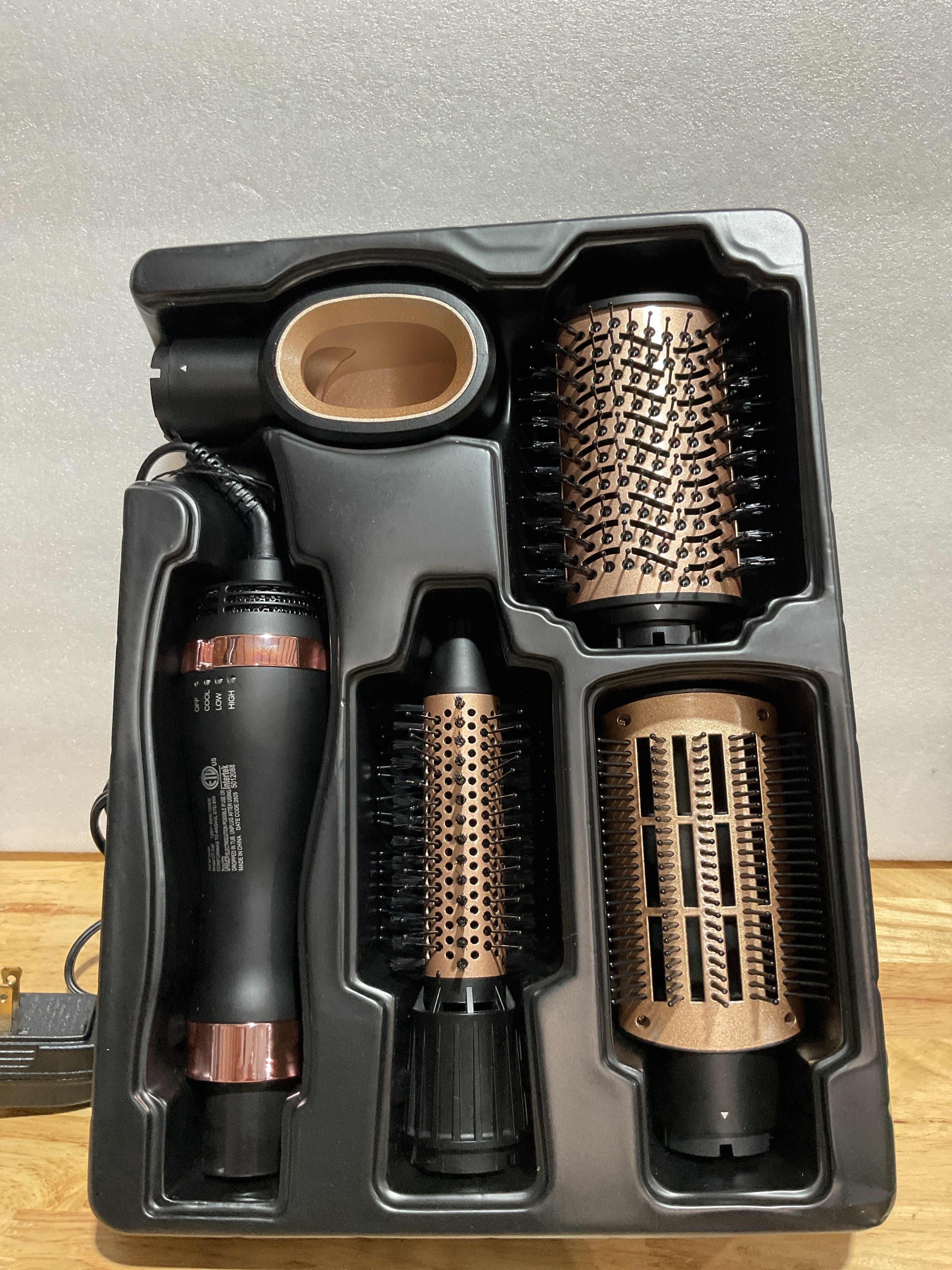 Cepillo Secador de Cabello Natrial — Volumen, Alisado y Rizos Sin Frizz en Un Solo Paso