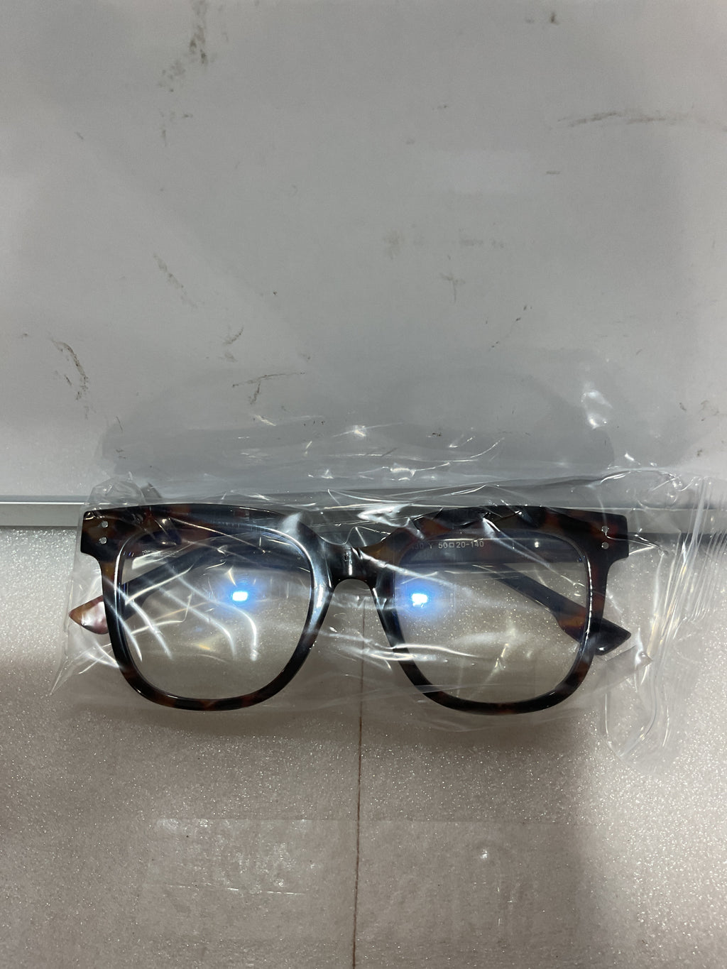 Lentes Bloqueadores de Luz Azul miyya – Marco Oversized, Protección UV, Cómodos Todo el Día para Hombre y Mujer
