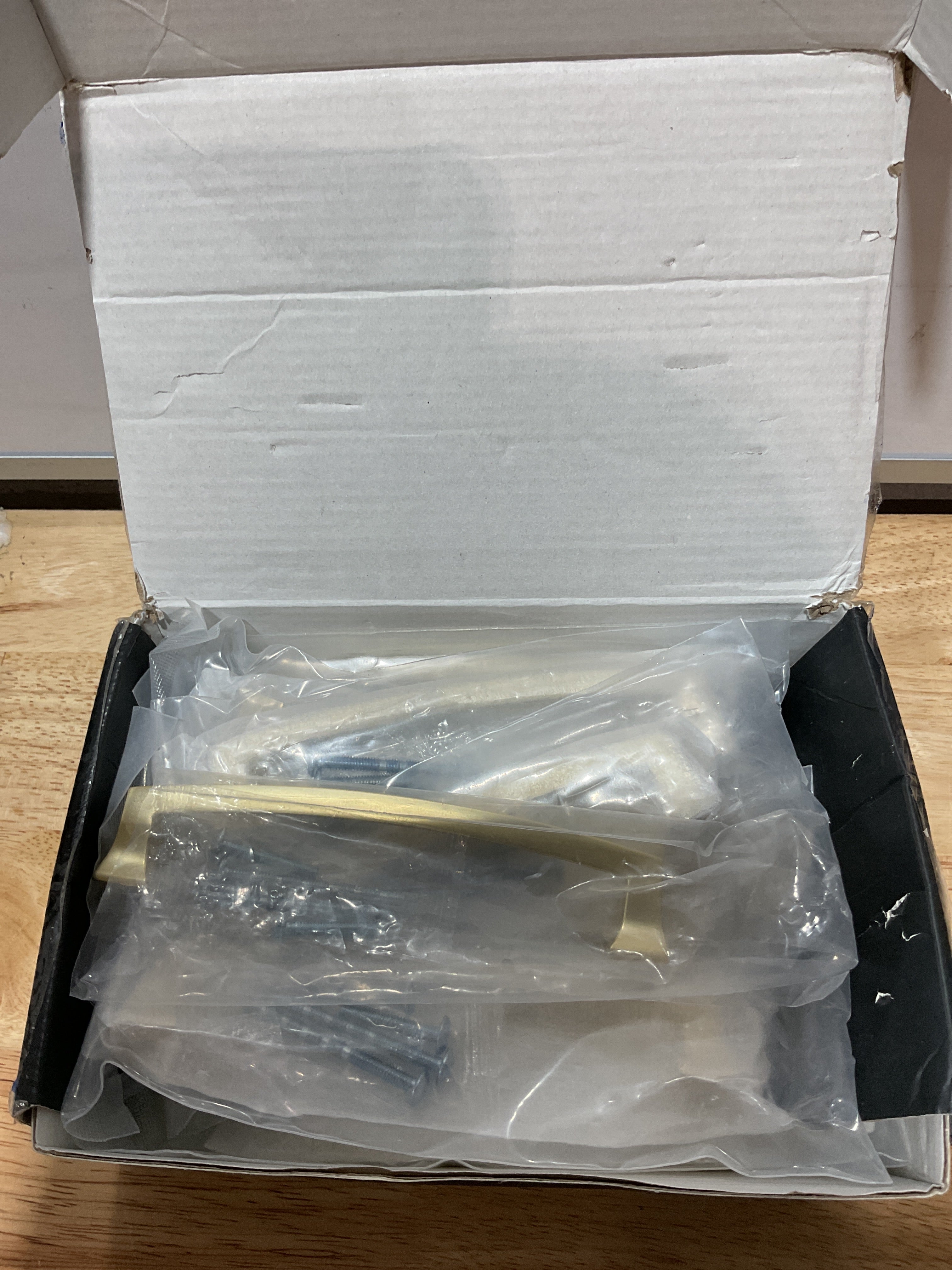 Tiradores de Gabinete Asidrama Dorado Cepillado 128mm — Pack de 10