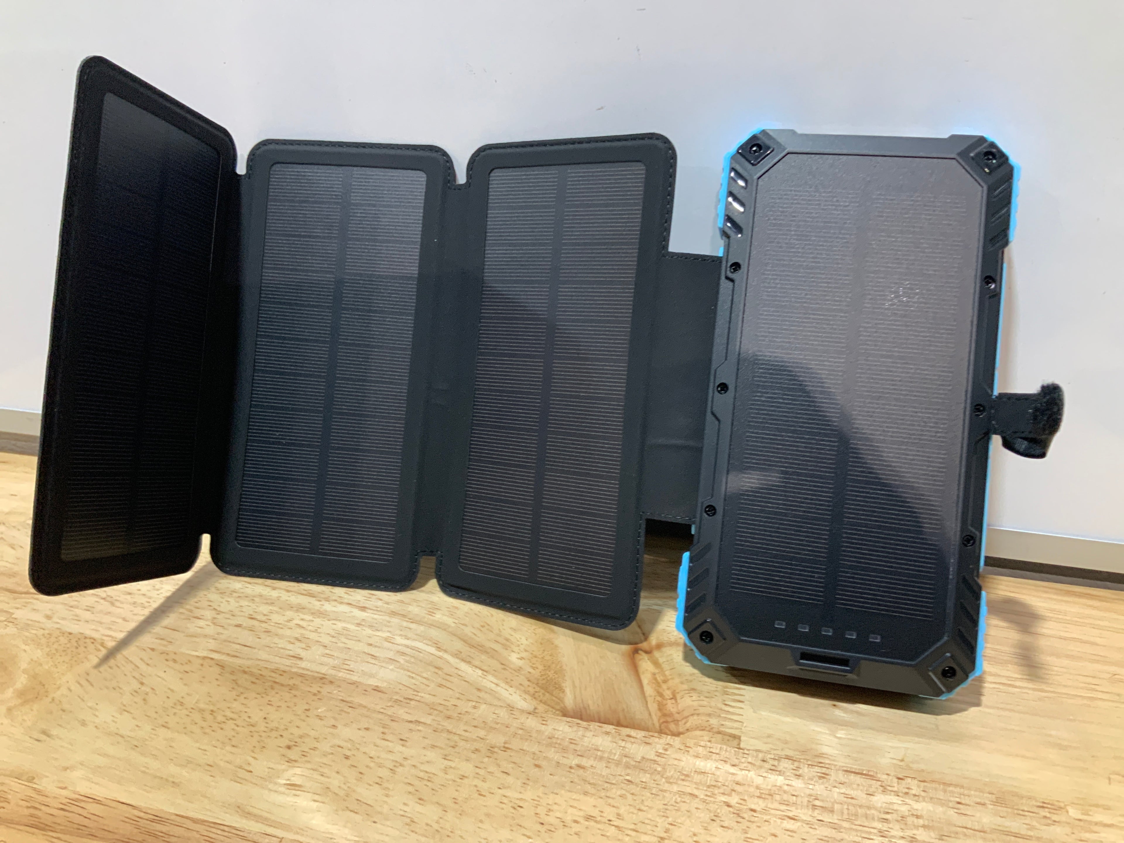 Kepswin Solar Charger Power Bank 49800mAh with 4 Built-in Cables & 3 Foldable Panels, PD22.5W Fast Portable Phone Charger, External Battery Pack with USB-C in/Output & Flashlight for Outdoor Camping
