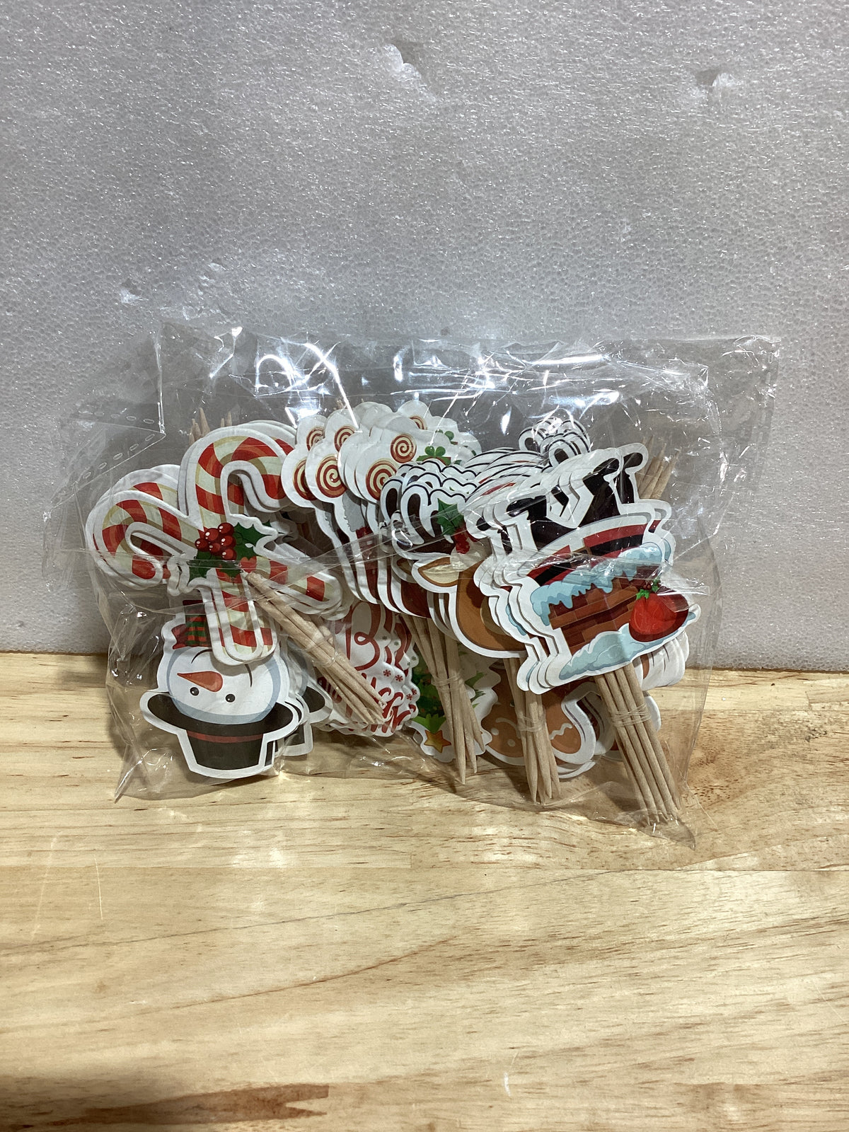 Toppers para Cupcakes Navidenos NEBURORA 64 Piezas — Santa, Muneco de Nieve y Banderas Decorativas