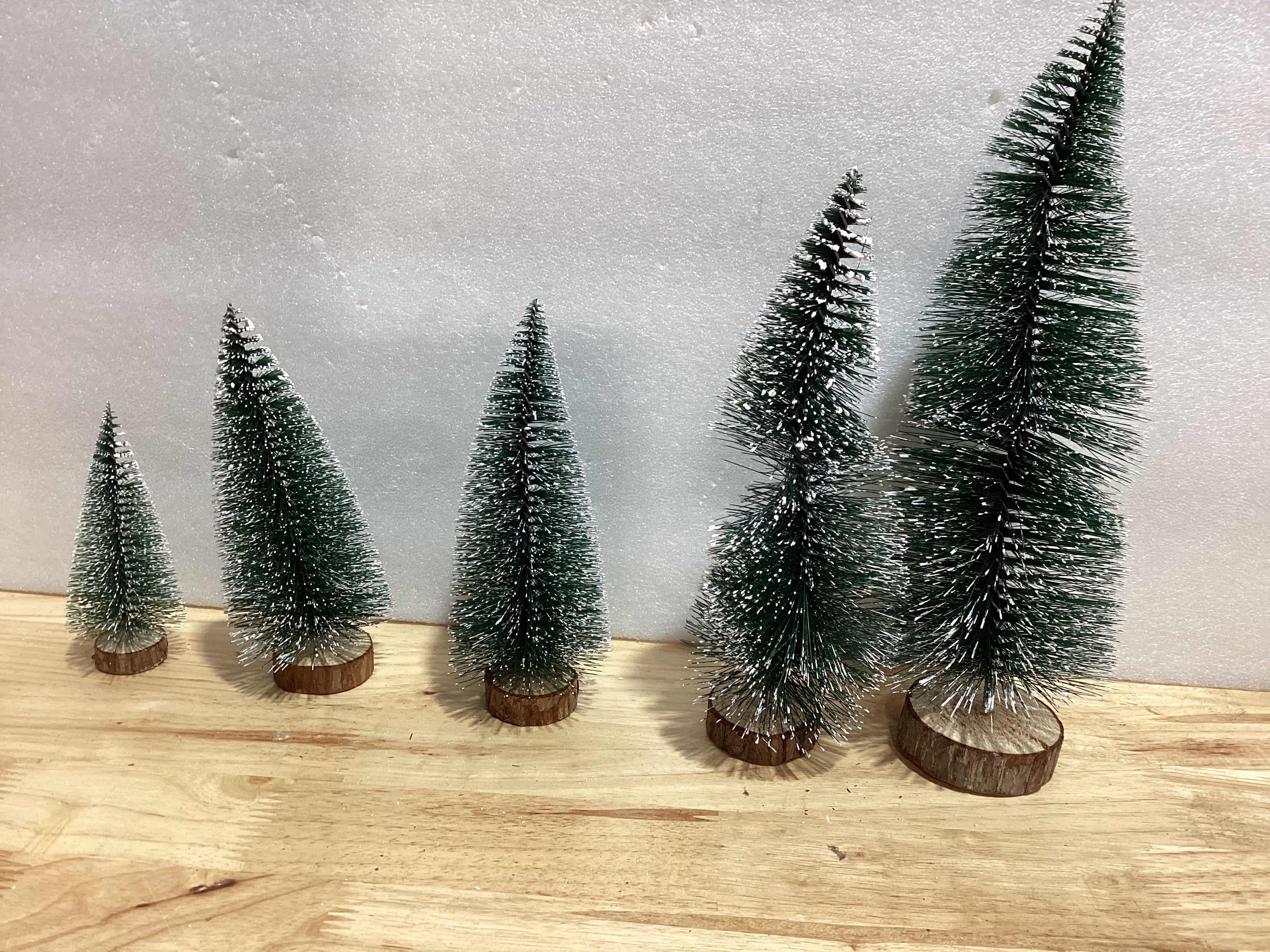 Árbol de Navidad en miniatura de escritorio para árbol de Navidad, decoración de árbol de Navidad (verde, 4 unidades)