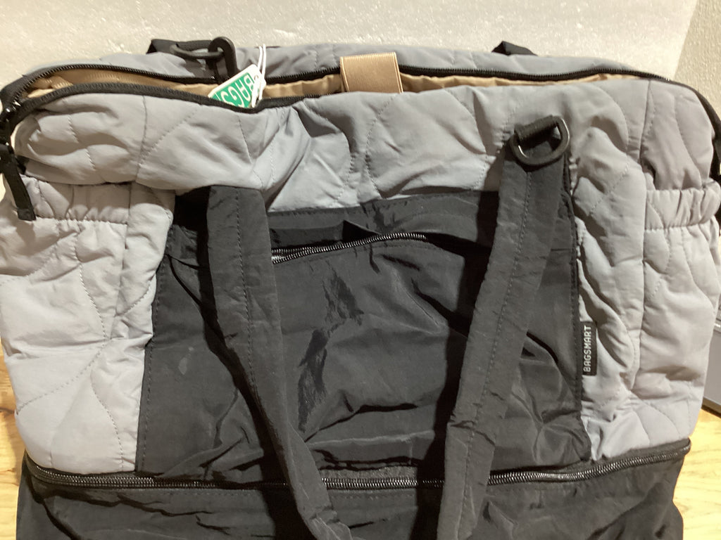 Bolsa de Viaje Bagsmart 37L para Mujer – Deportiva Gris y Negro