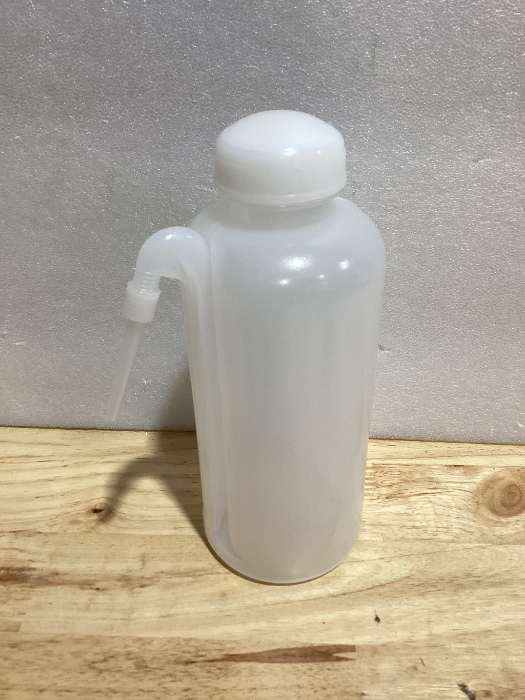 Dispensador de Jugo para Comunión Jingmore – Botella Exprimible Sin Goteo con Pajilla Lateral, 17 oz, Para Ceremonias Religiosas e Iglesia