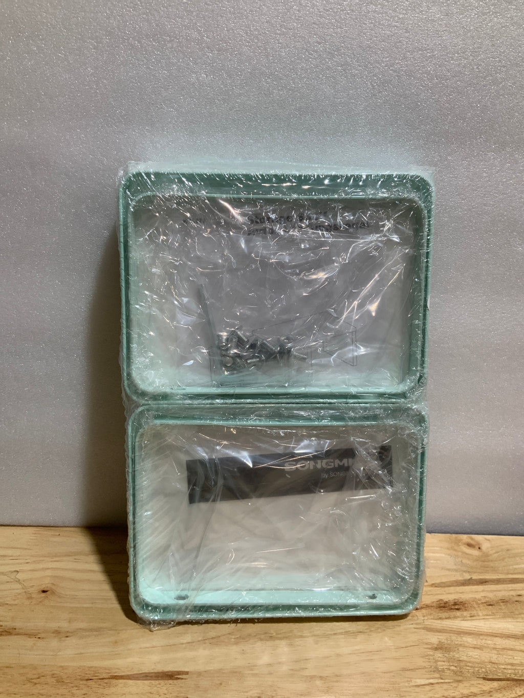 Estante organizador de armario SONGMICS, juego de 2 estantes para encimera de cocina, almacenamiento de cocina, especiero, apilable, expandible, de metal y madera contrachapada, verde claro de luna UKCS002C01 