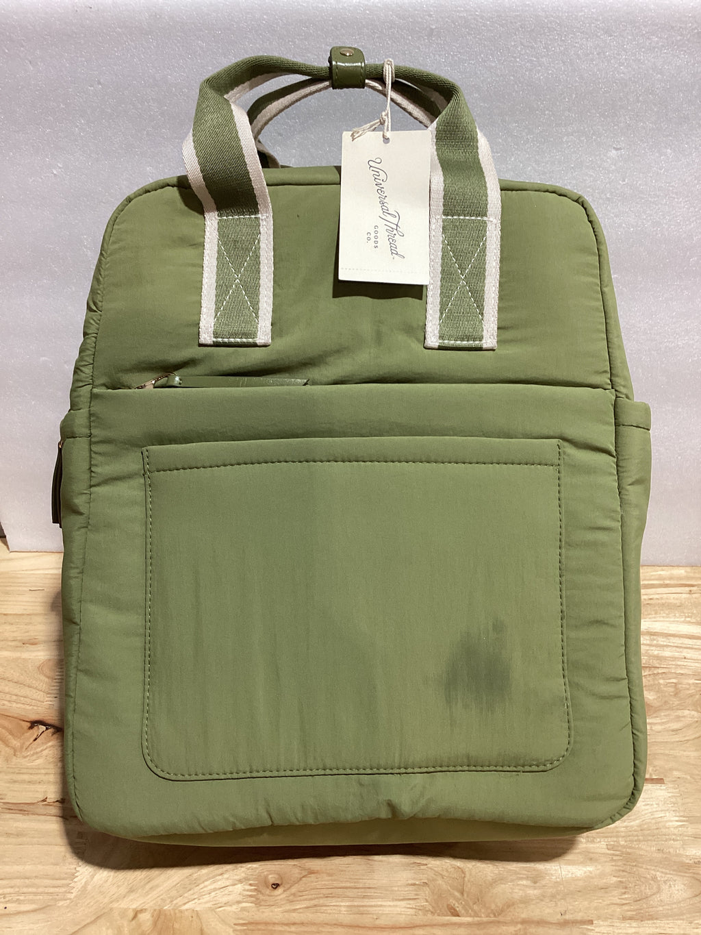 Universal Thread – Mochila Tote Convertible de Nylon Verde | Bolso 2 en 1 ⚠️ Presenta mancha leve